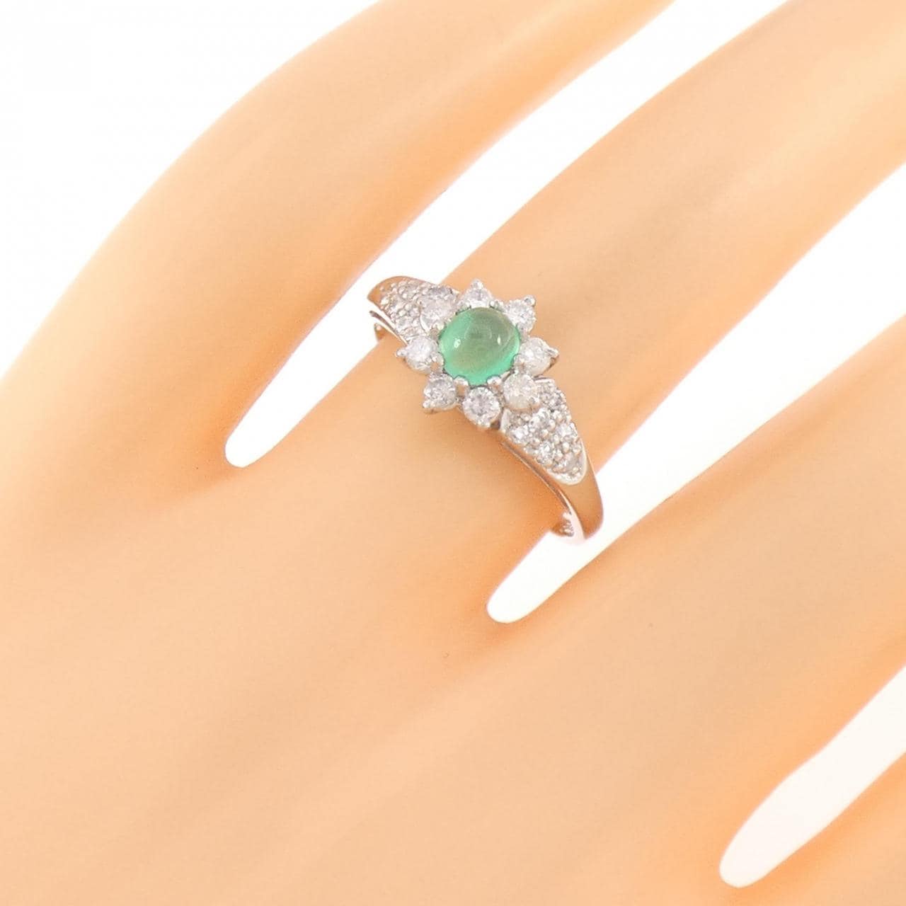 PT900 エメラルドキャッツアイ リング 0.34CT