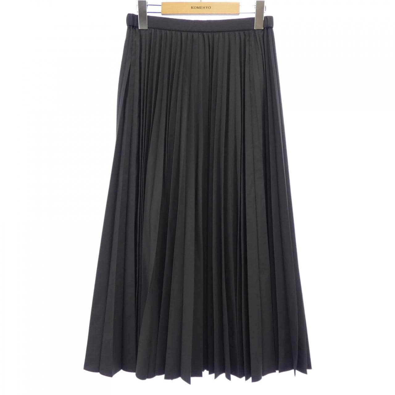 ニジュウサンク 23区 スカート