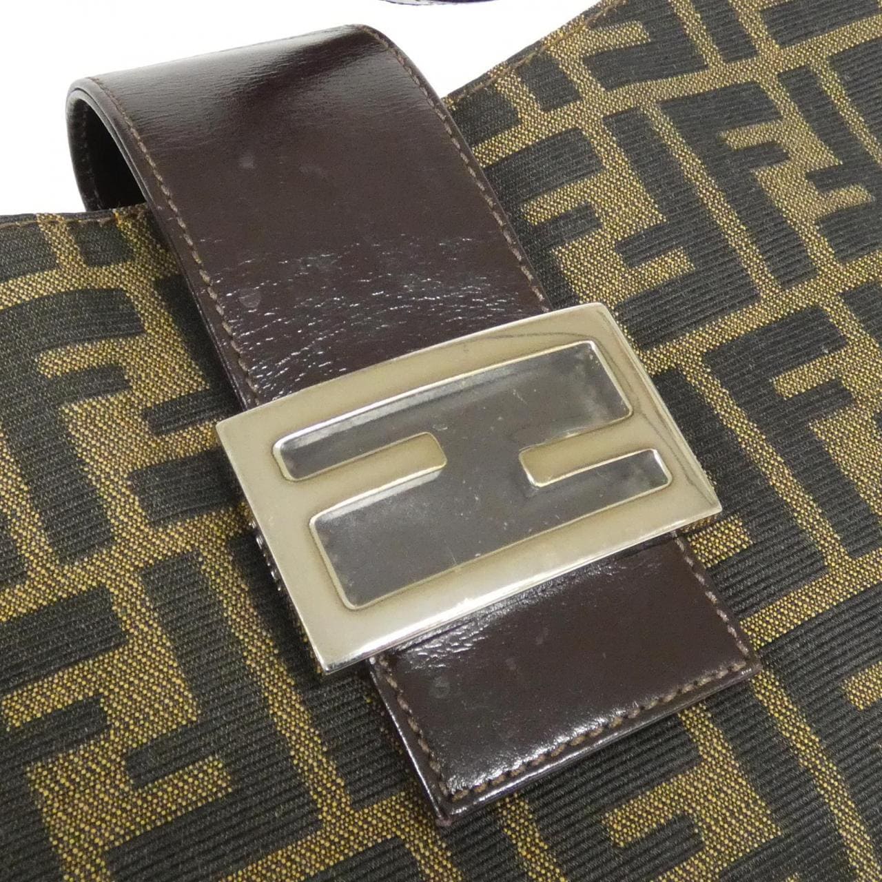 【ヴィンテージ】フェンディ 16115 ショルダーバッグ