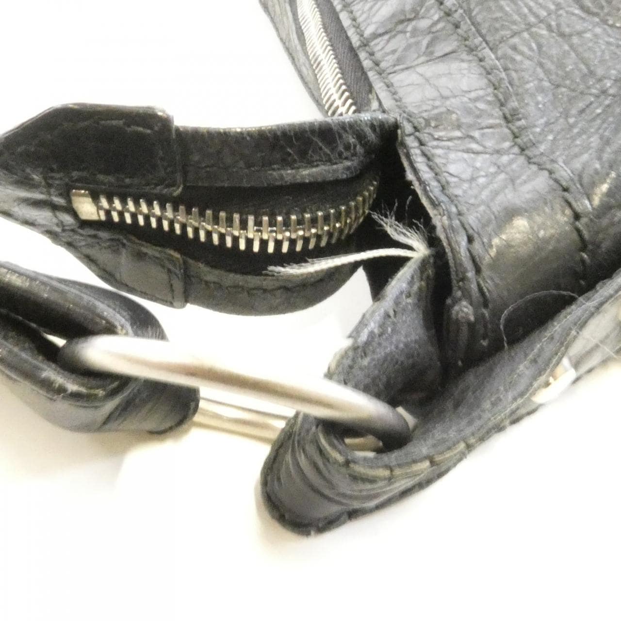 バレンシアガ THE DAY 272409 D9404 ショルダーバッグ