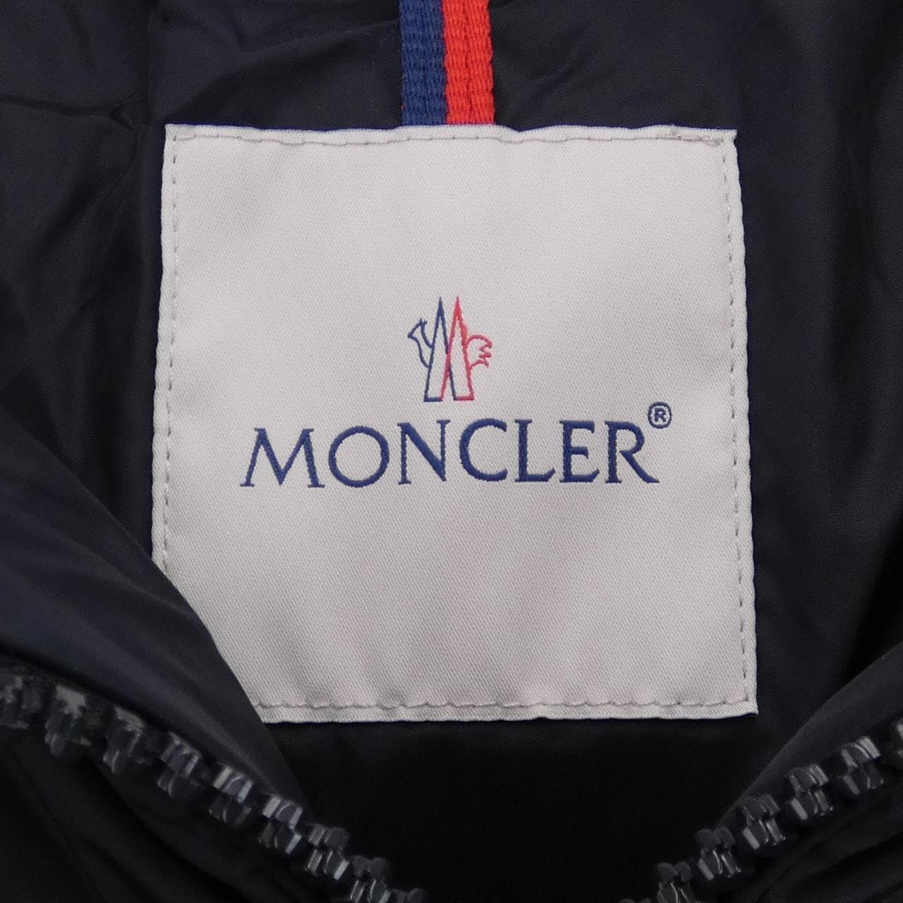 モンクレール MONCLER ダウンジャケット