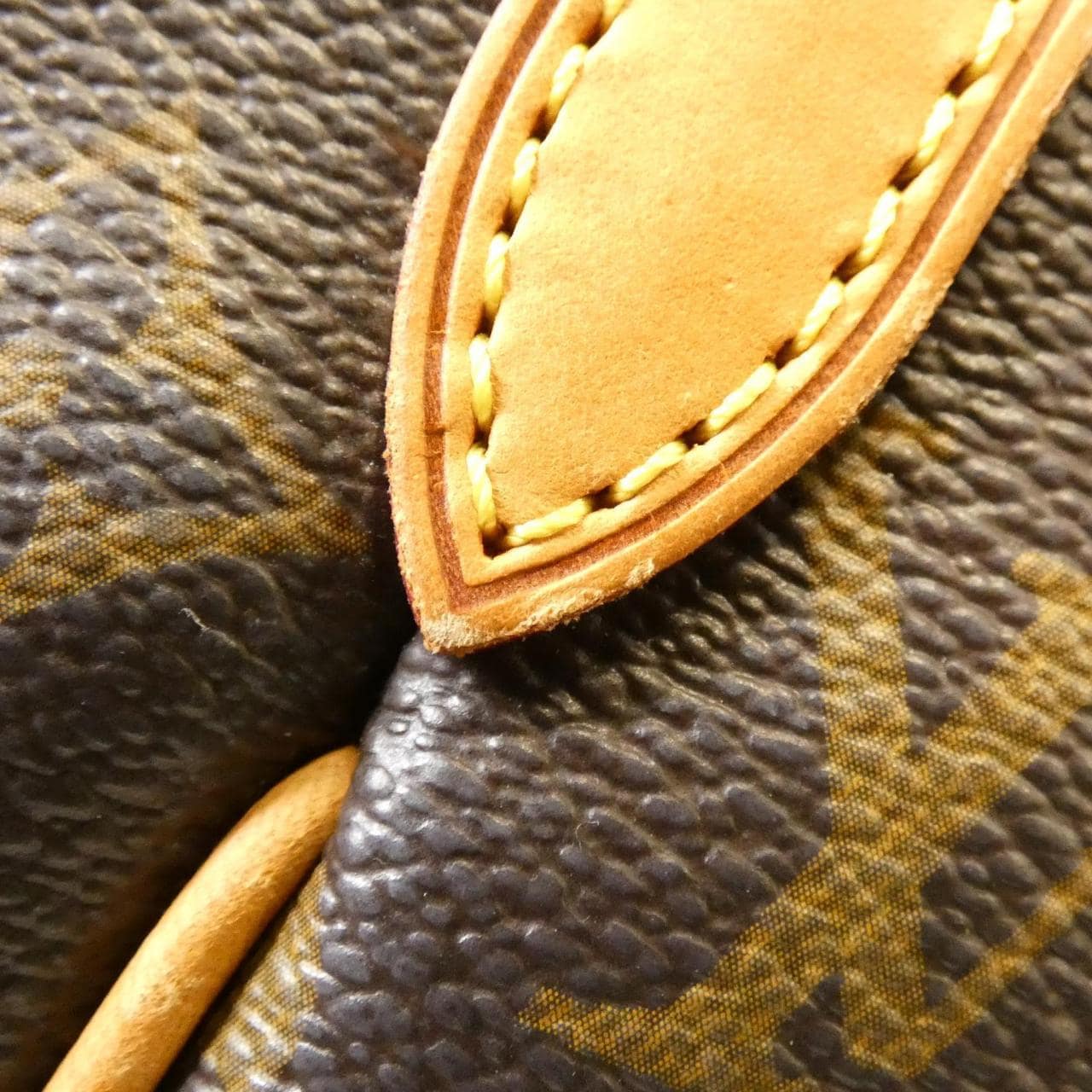 LOUIS VUITTON Monogram Totally MM M56689 包