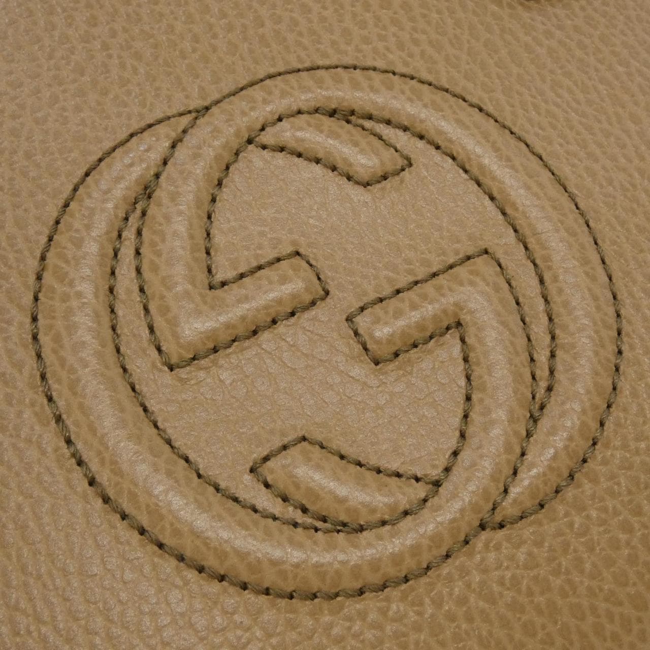 グッチ SOHO 607722 CAO0G バッグ