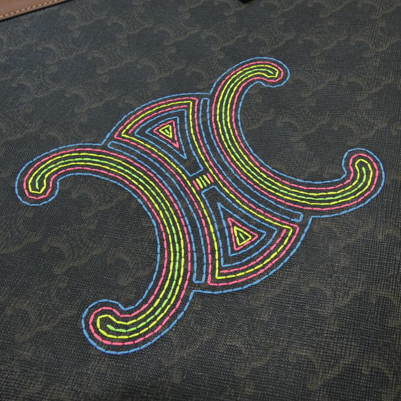 セリーヌ ミディアム クーファン 196952EGG バッグ