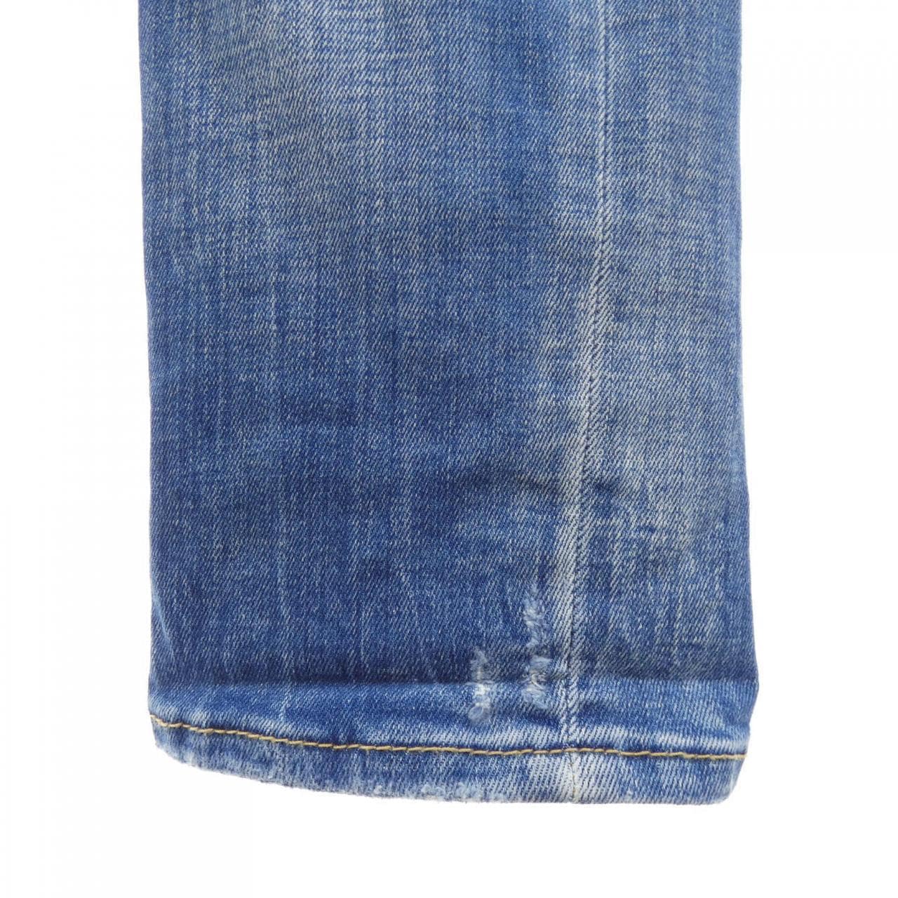 ディースクエアード DSQUARED2 S74LB1481 ジーンズ