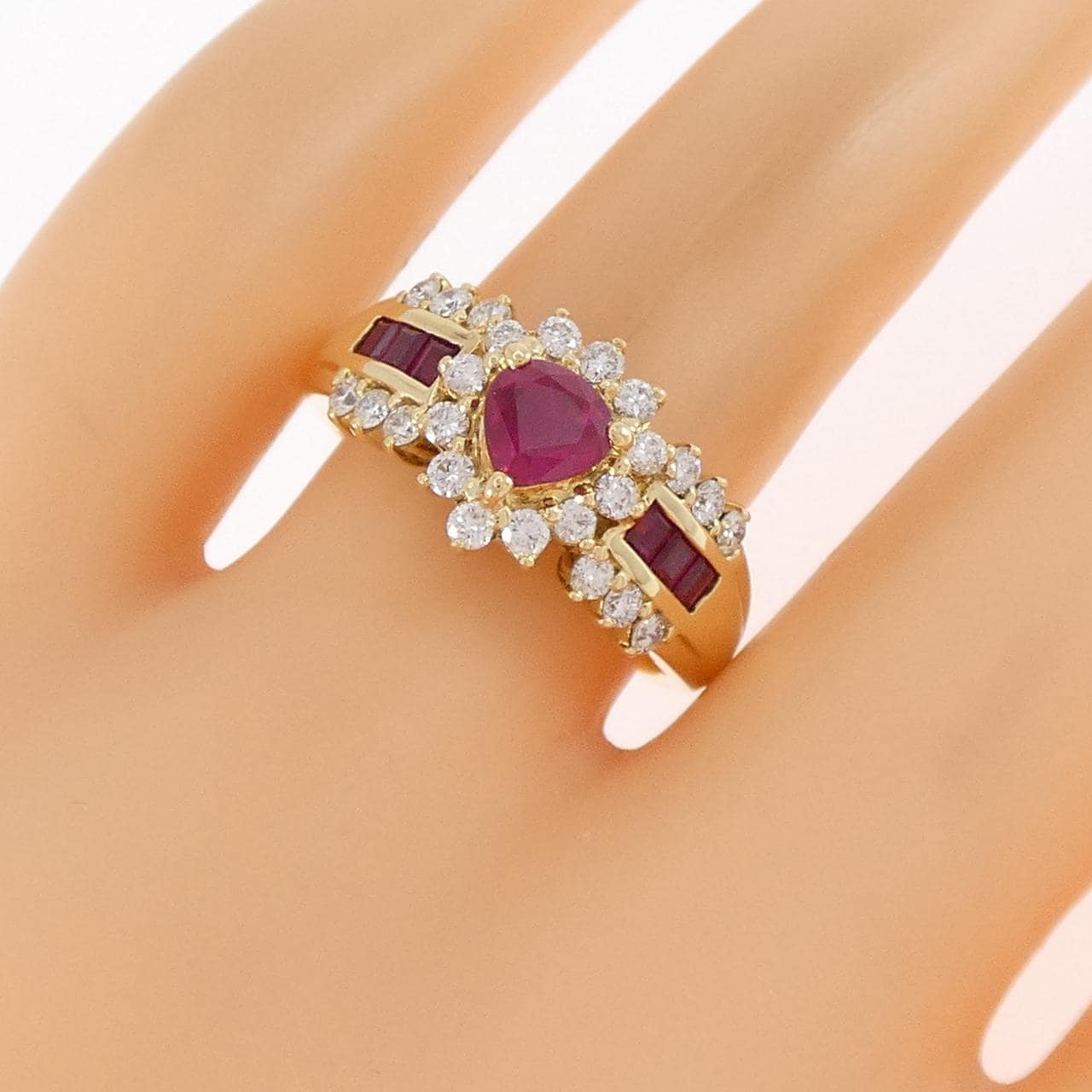 K18YG ルビー リング 1.01CT