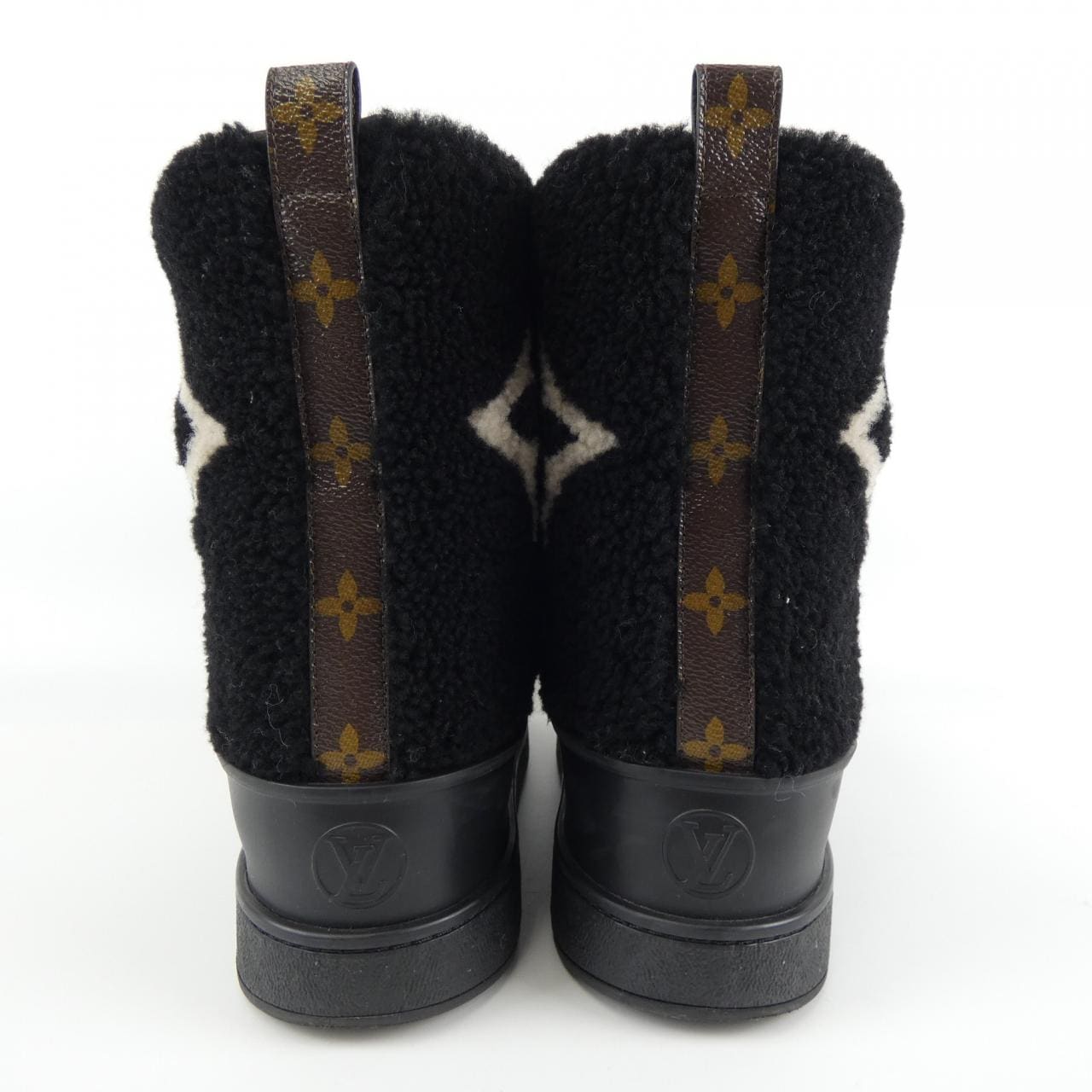 LOUIS LOUIS VUITTON boots