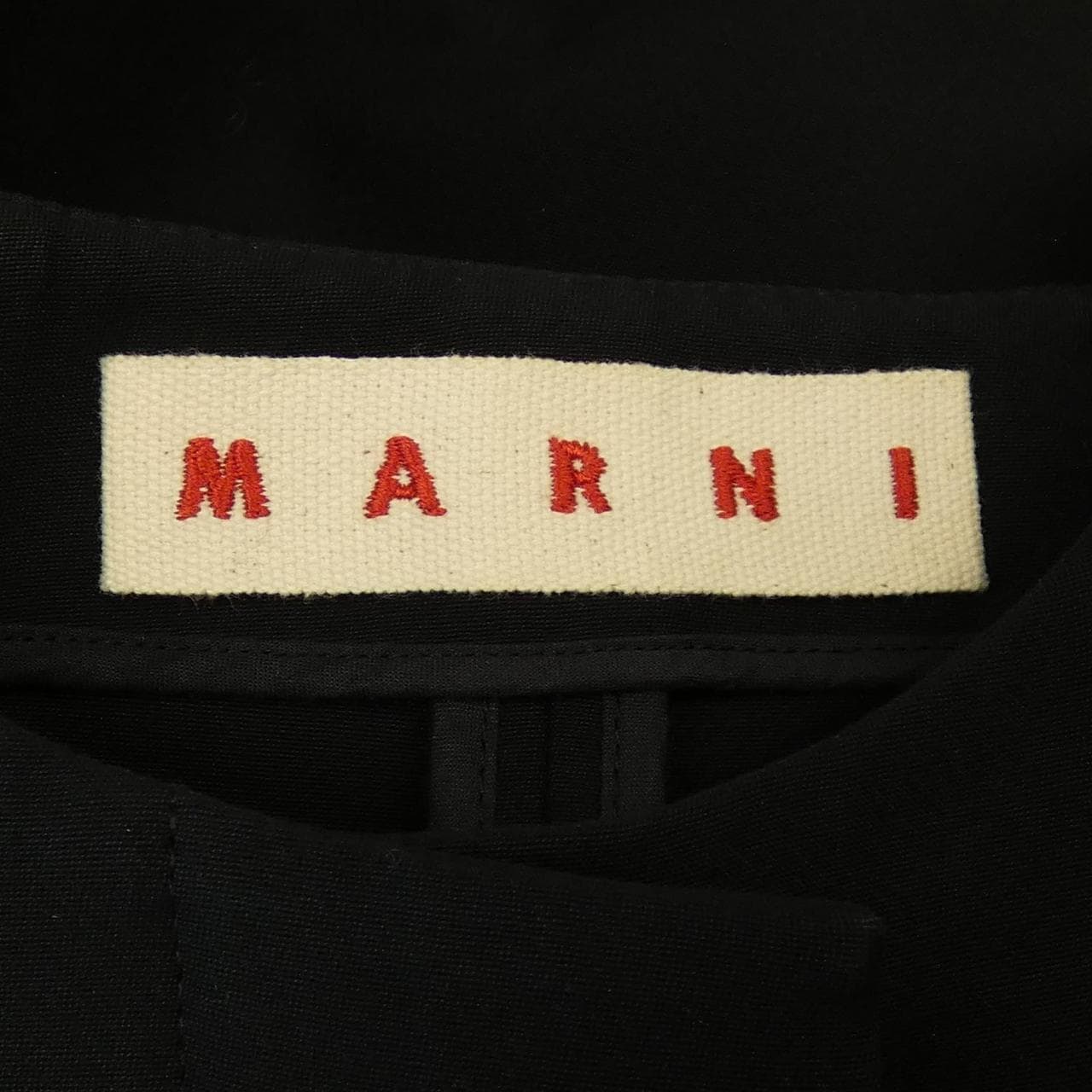 マルニ MARNI ノーカラージャケット