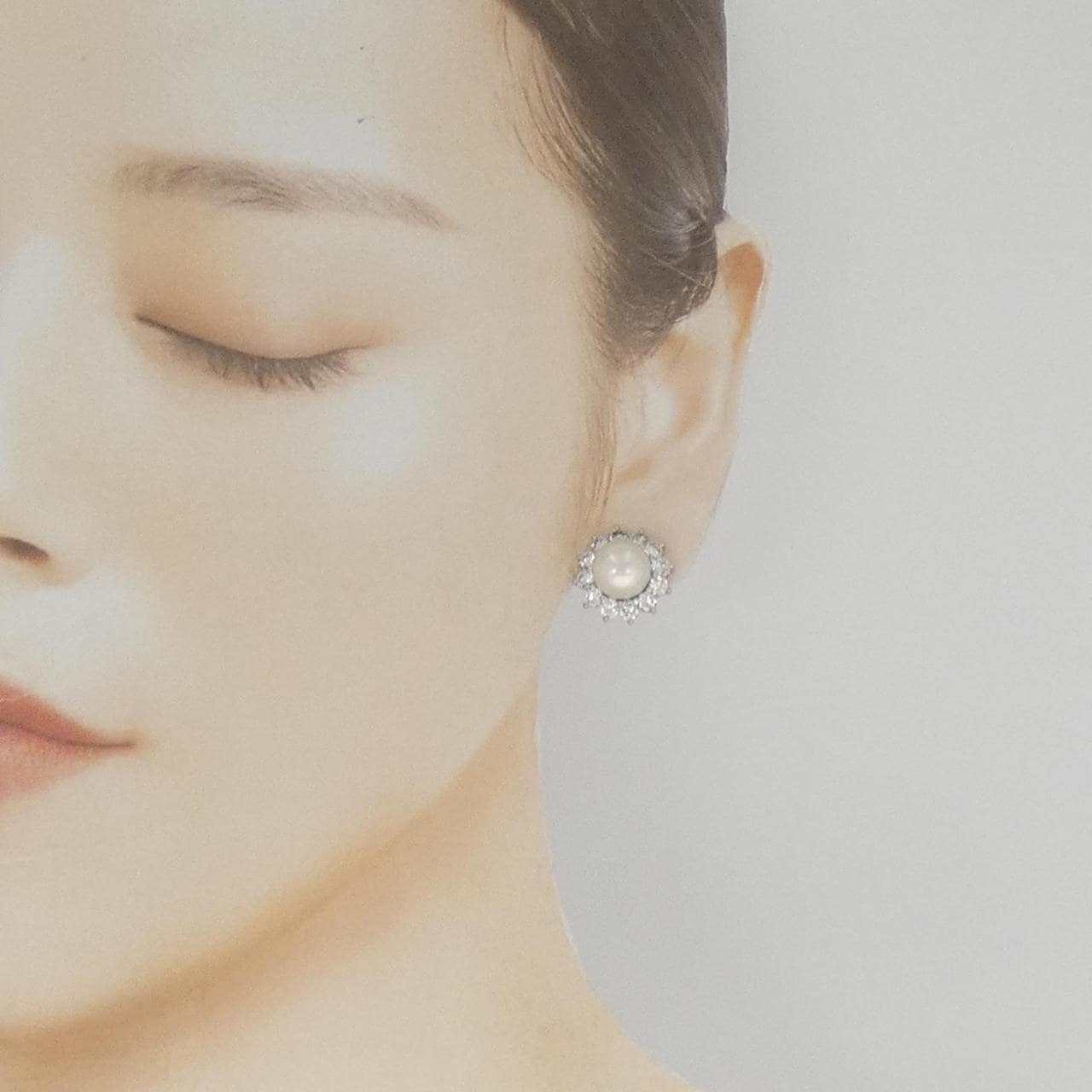 PT900 Akoya pearl earrings 9.4mm