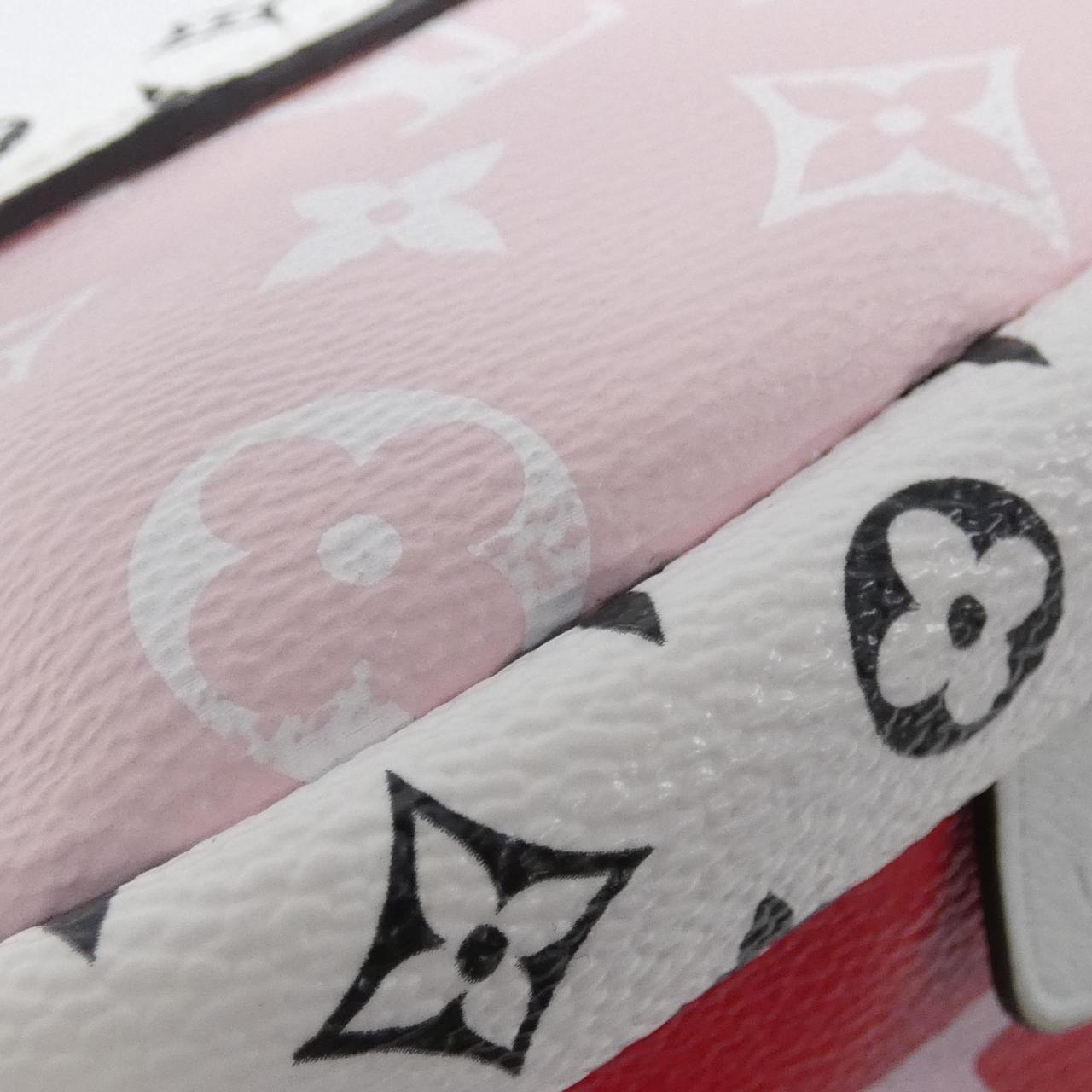 ルイヴィトン モノグラム ジャイアント バムバッグ M44575 ボディバッグ