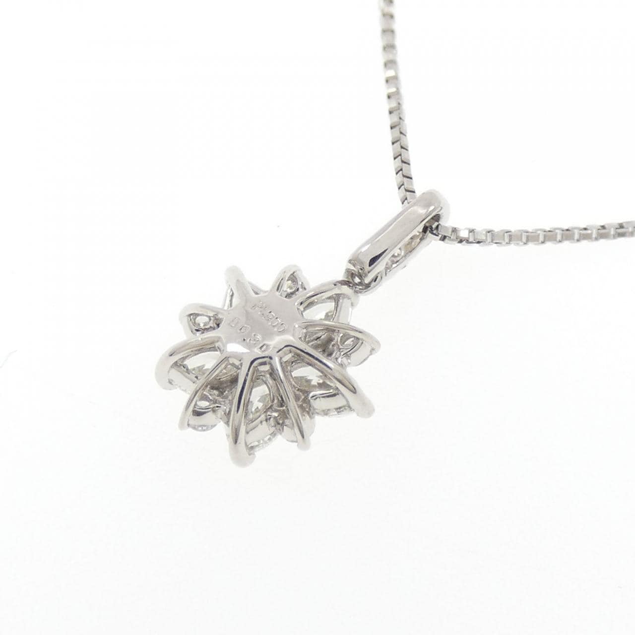 【新品】PT900/PT850 フラワー ダイヤモンド ネックレス 0.30CT