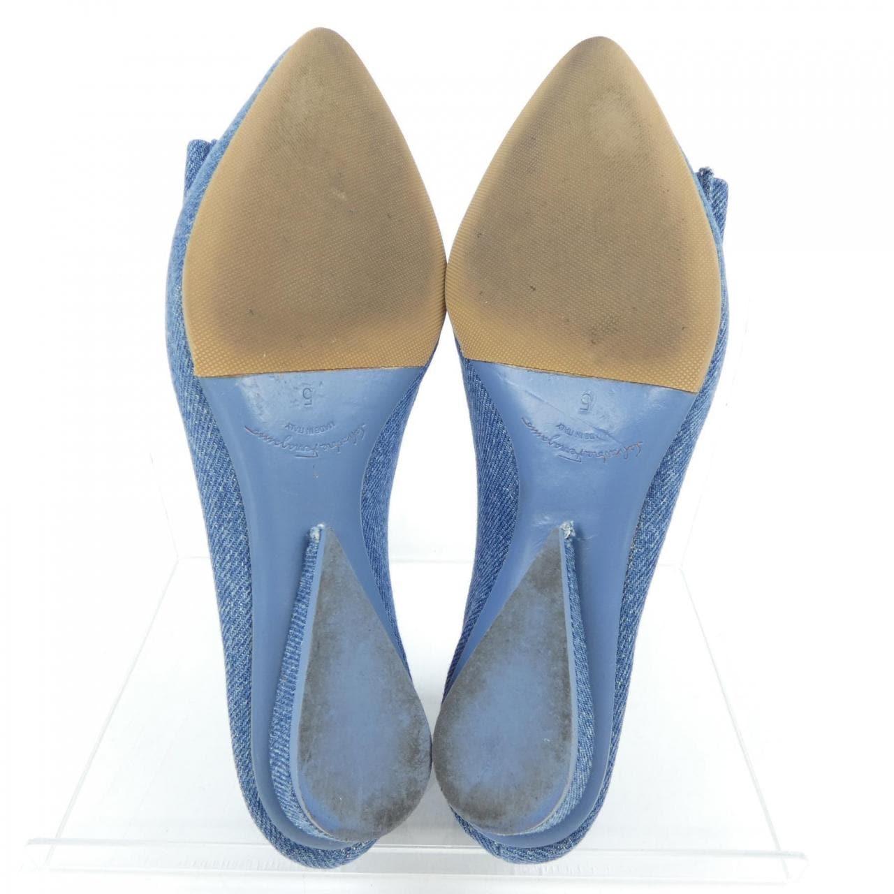 サルヴァトーレフェラガモ SALVATORE FERRAGAMO フラットシューズ