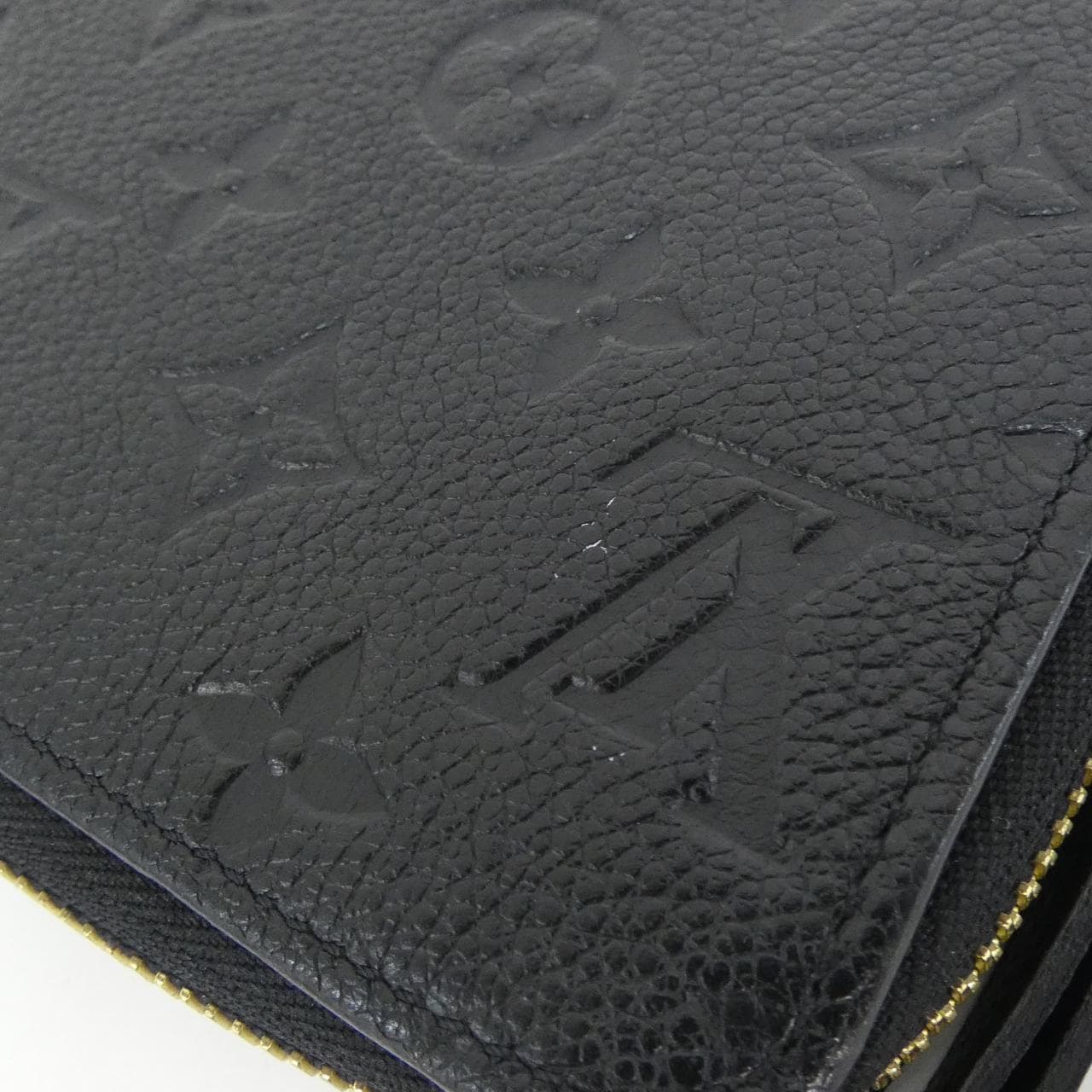 ルイヴィトン モノグラム アンプラント ジッピー ウォレット M61864 財布