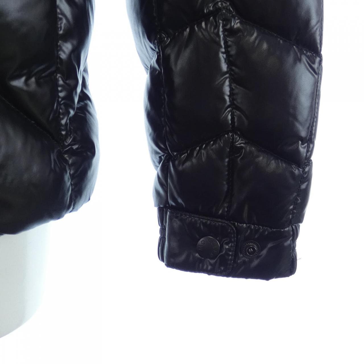 モンクレール MONCLER ダウンジャケット