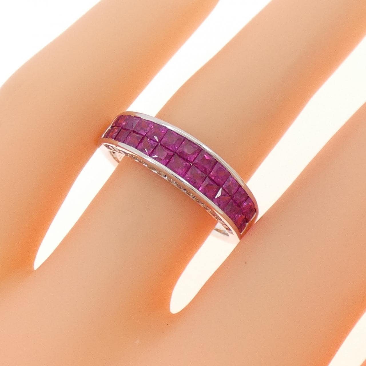 K18WG ルビー リング 1.60CT