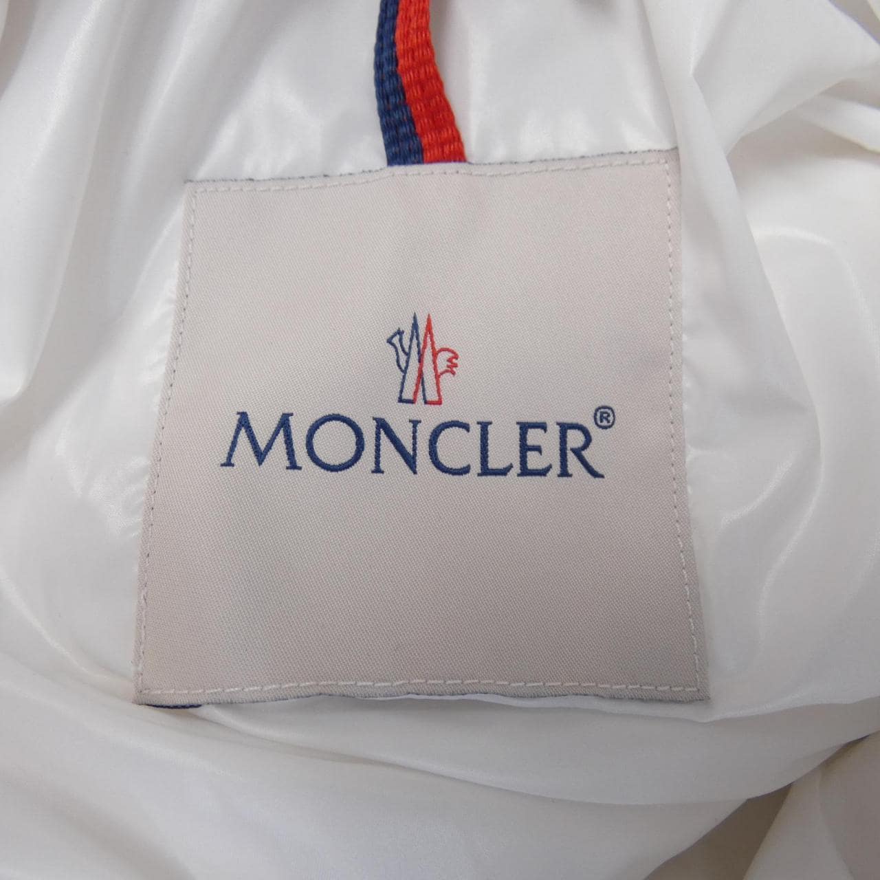 モンクレール MONCLER ダウンジャケット