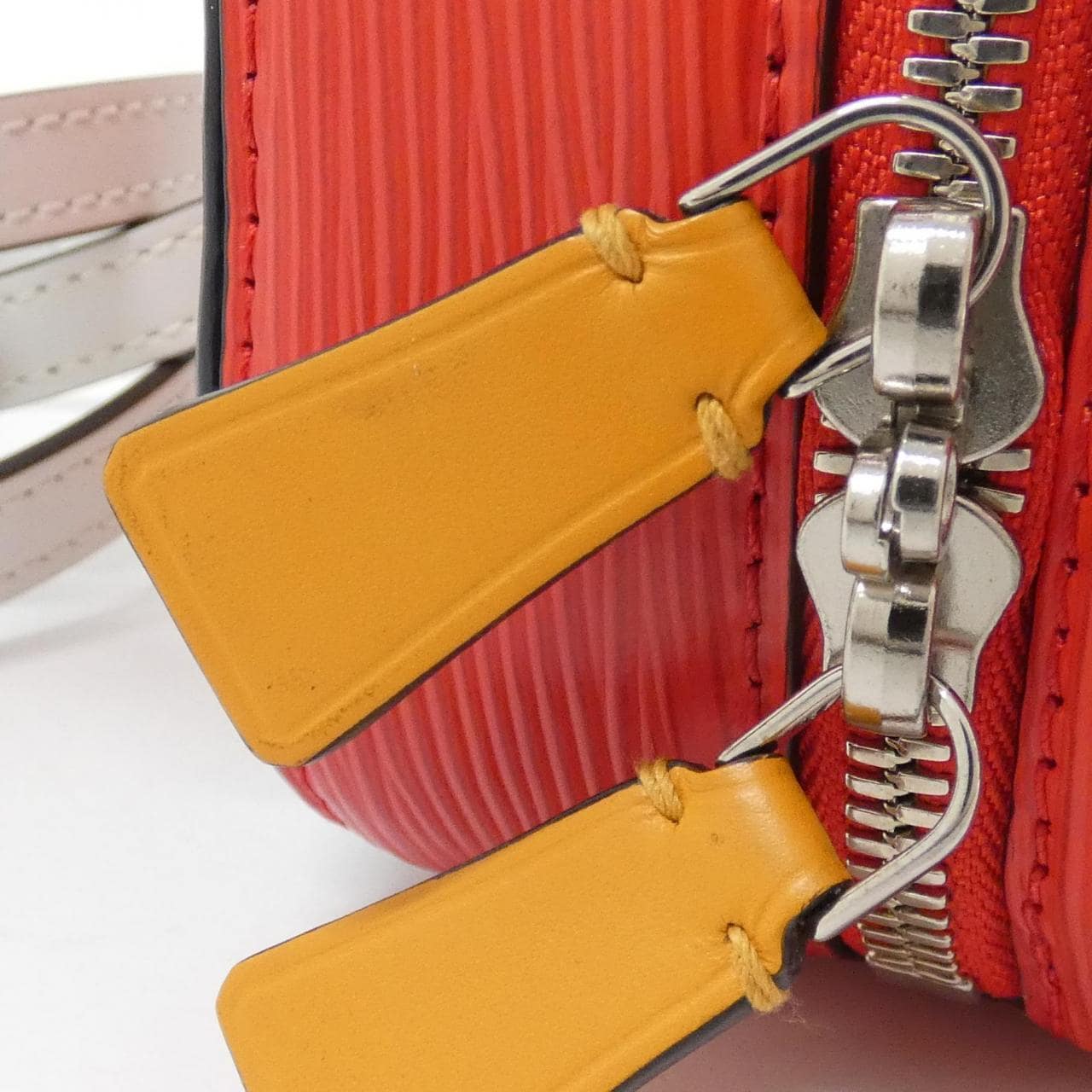LOUIS VUITTON Epi Valisette BB M55524 单肩包