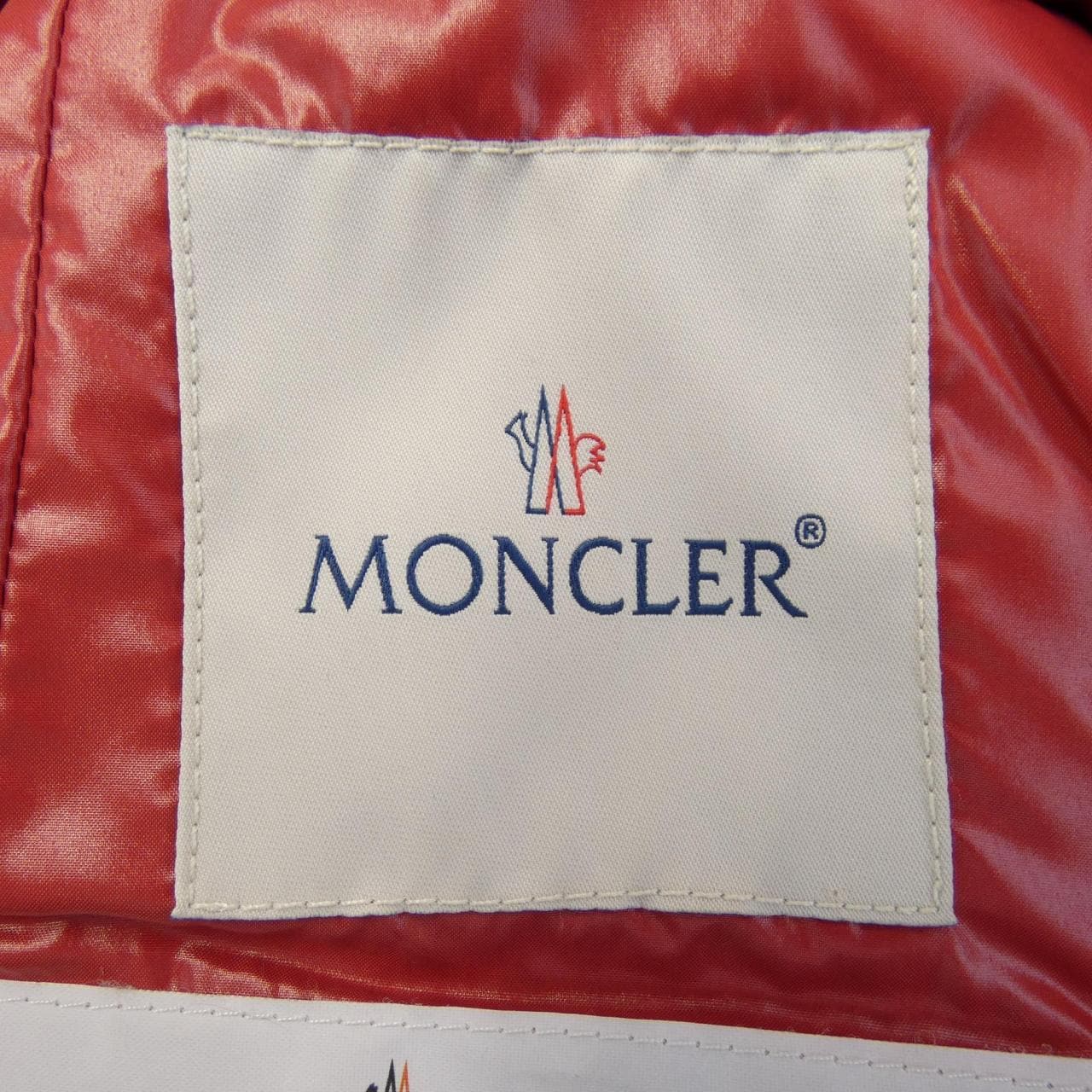 モンクレール MONCLER ダウンジャケット