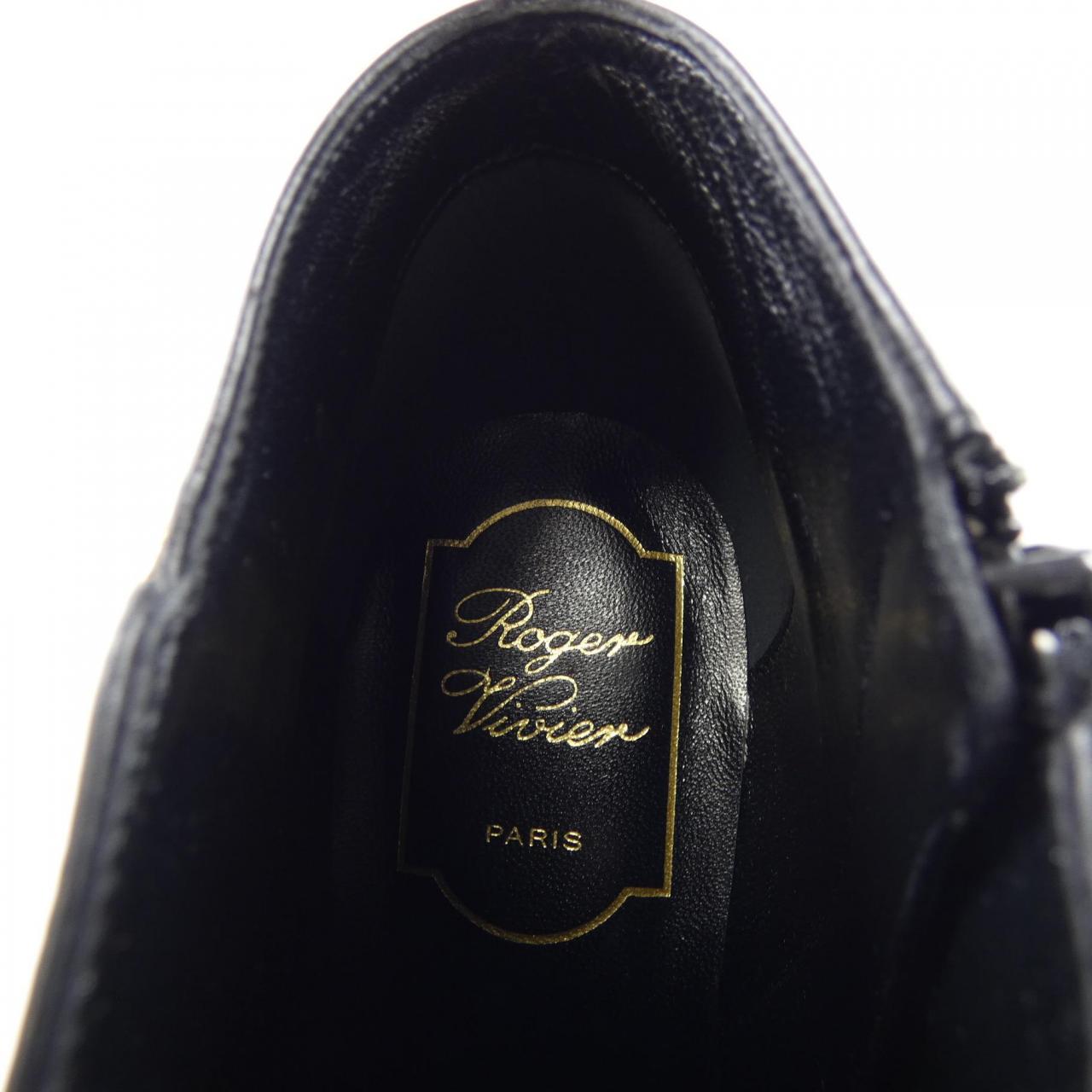 ロジェヴィヴィエ ROGER VIVIER ブーツ