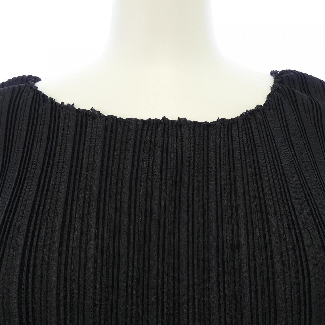 プリーツプリーズ PLEATS PLEASE トップス