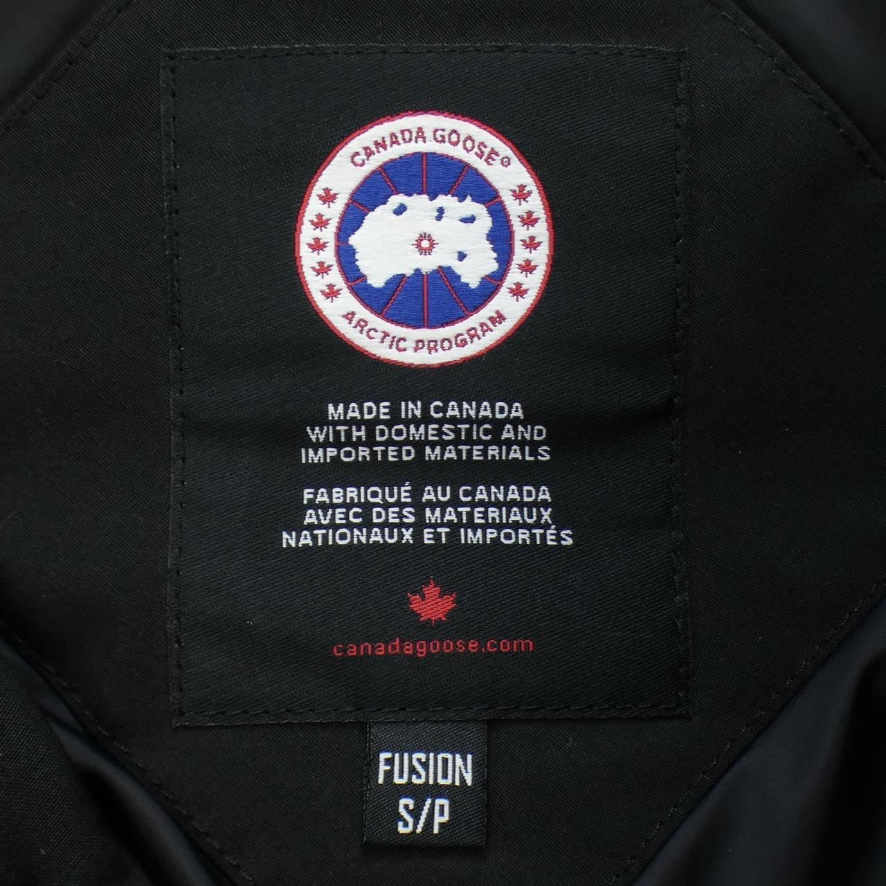 Canada goose CANADA GOOSE down jacket