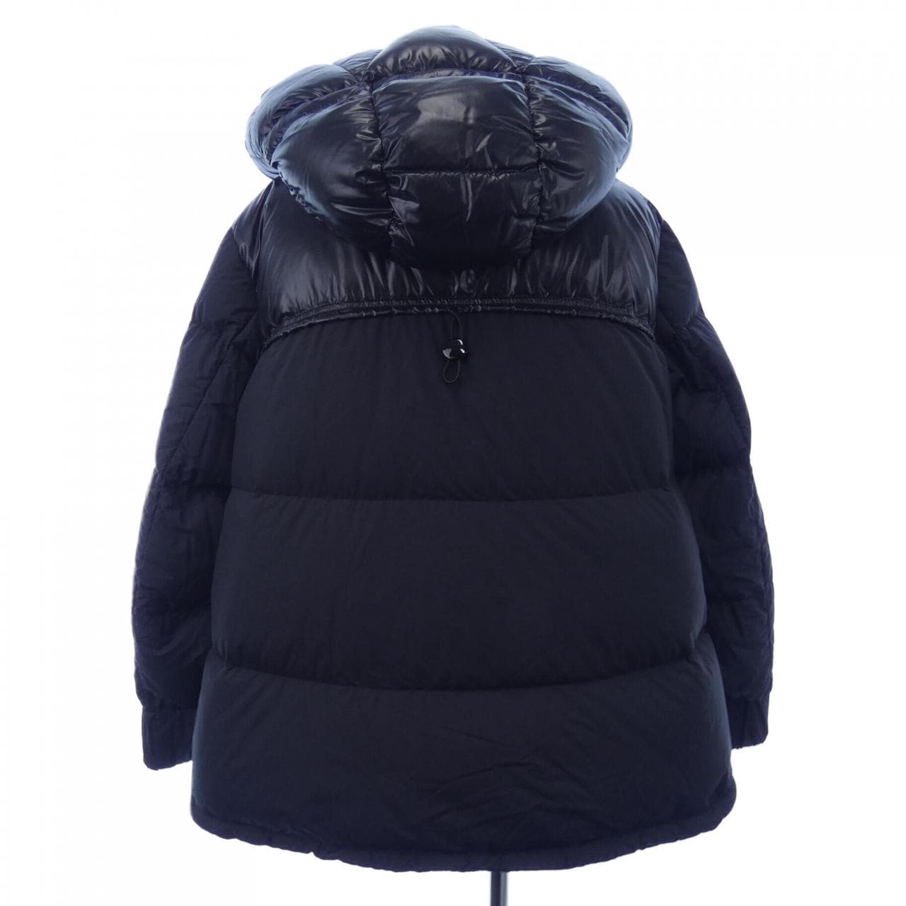 モンクレール MONCLER ダウンジャケット