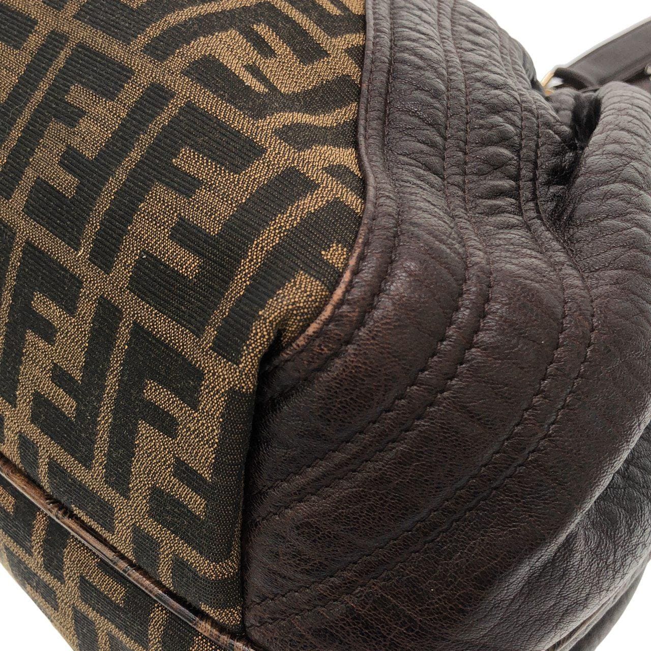 【ヴィンテージ】フェンディ SPY 8BR511 RPU ショルダーバッグ