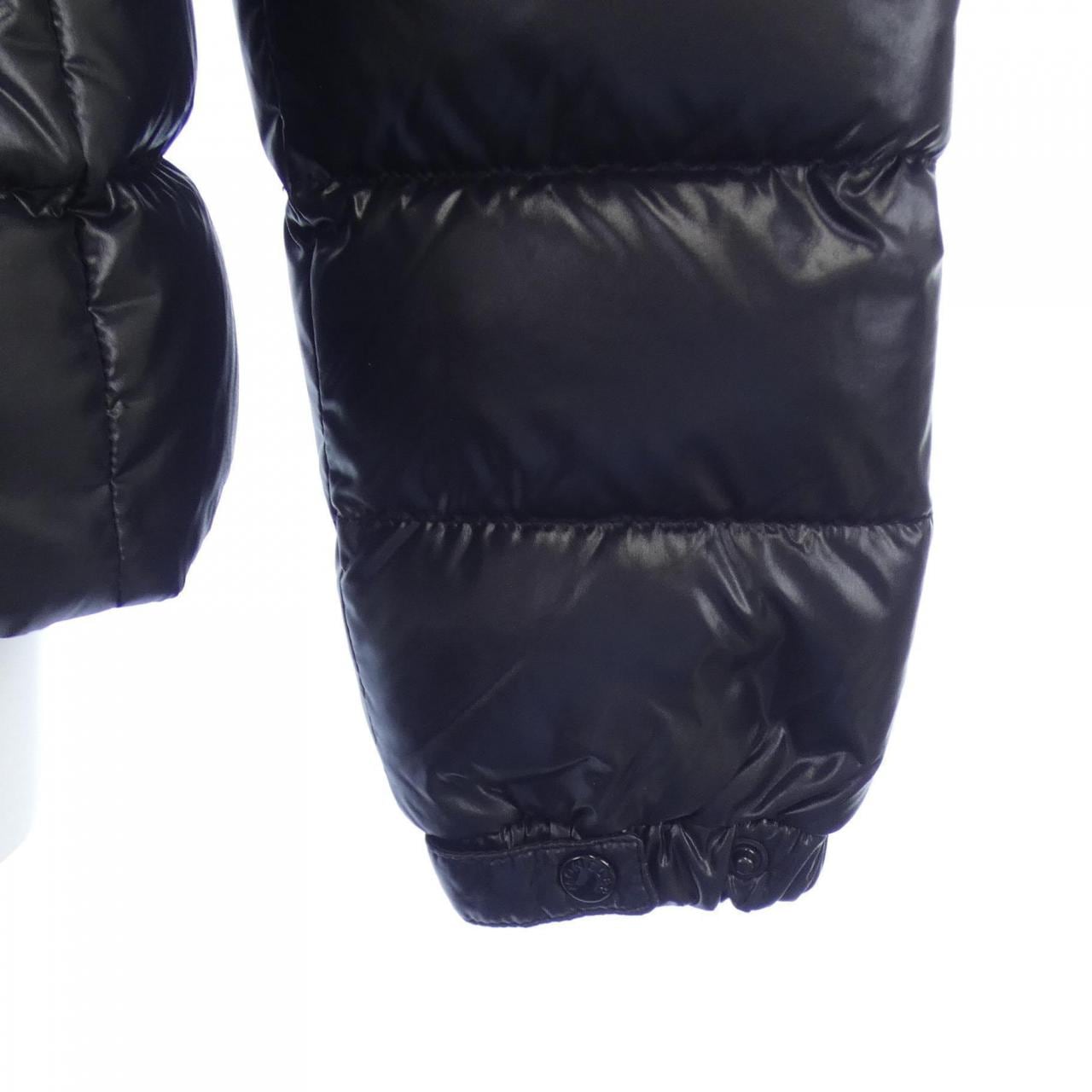 モンクレール MONCLER ダウンジャケット