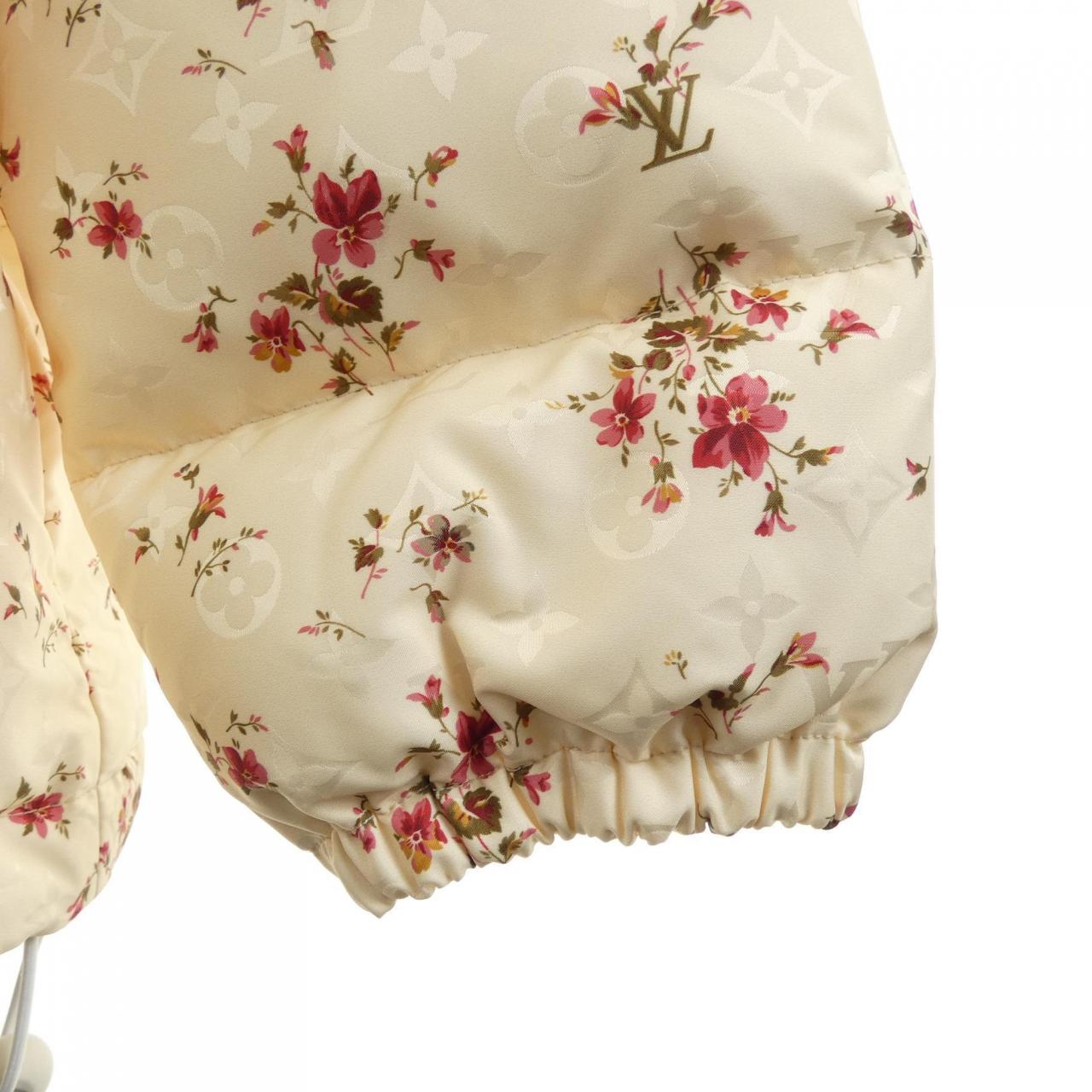 ルイヴィトン LOUIS VUITTON FQOW34GTK ダウンジャケット