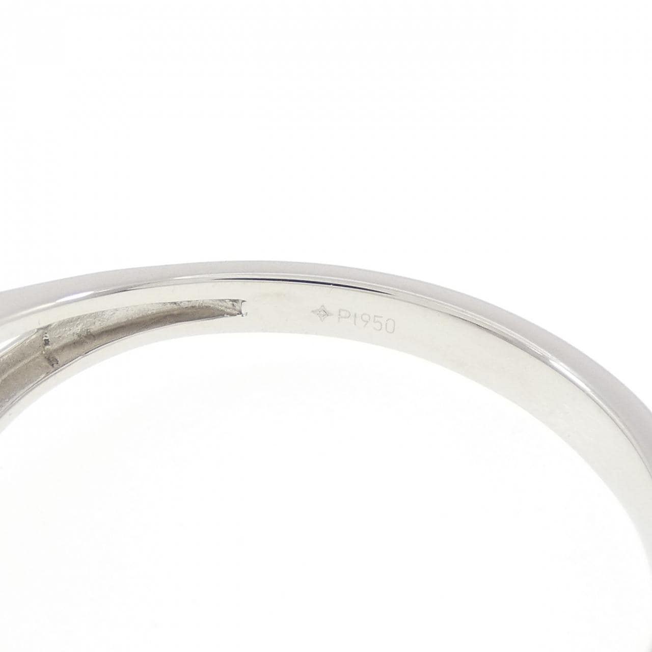 ジーエスティービー ダイヤモンド リング 0.52CT