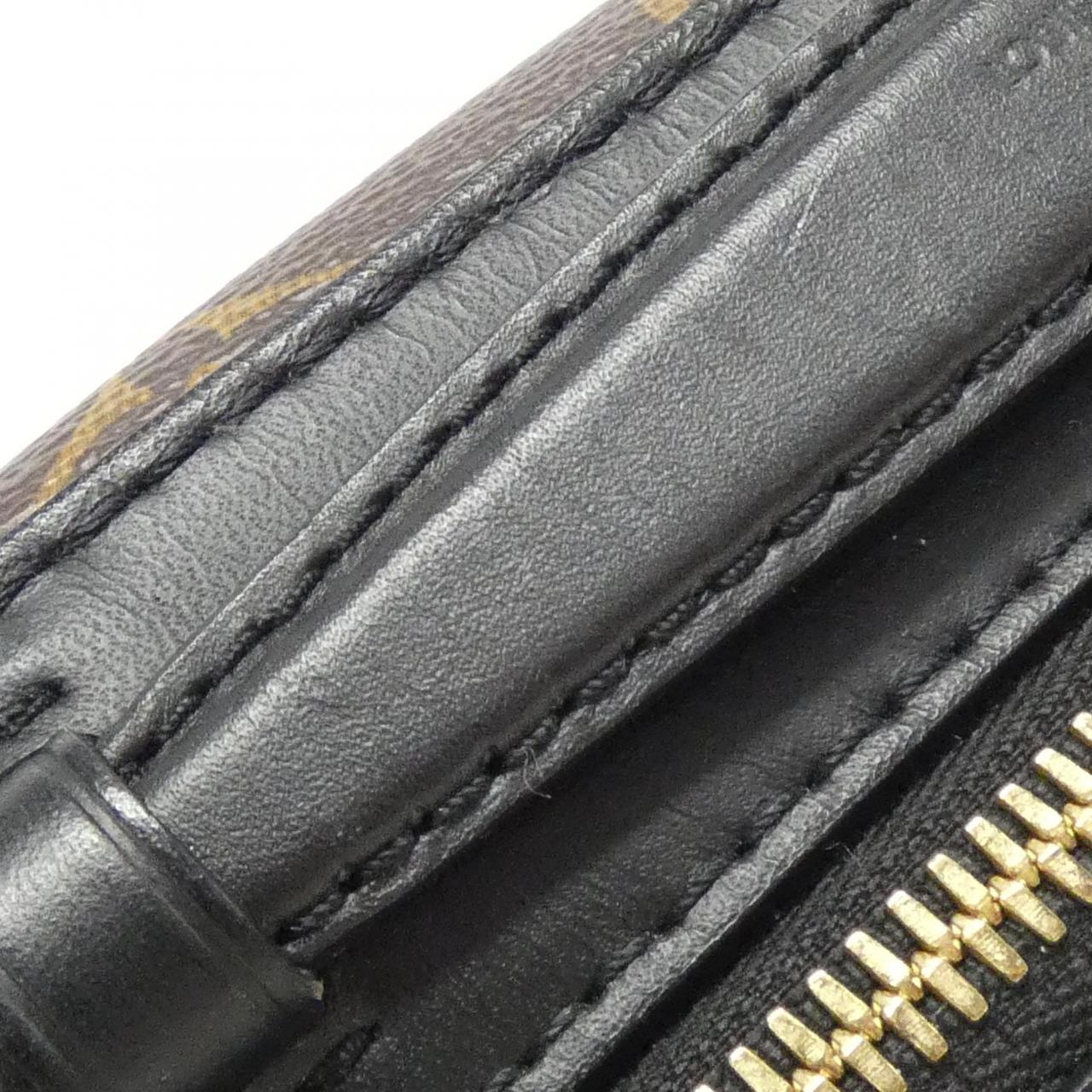 LOUIS VUITTON Monogram Saintonge M43555 Shoulder Bag