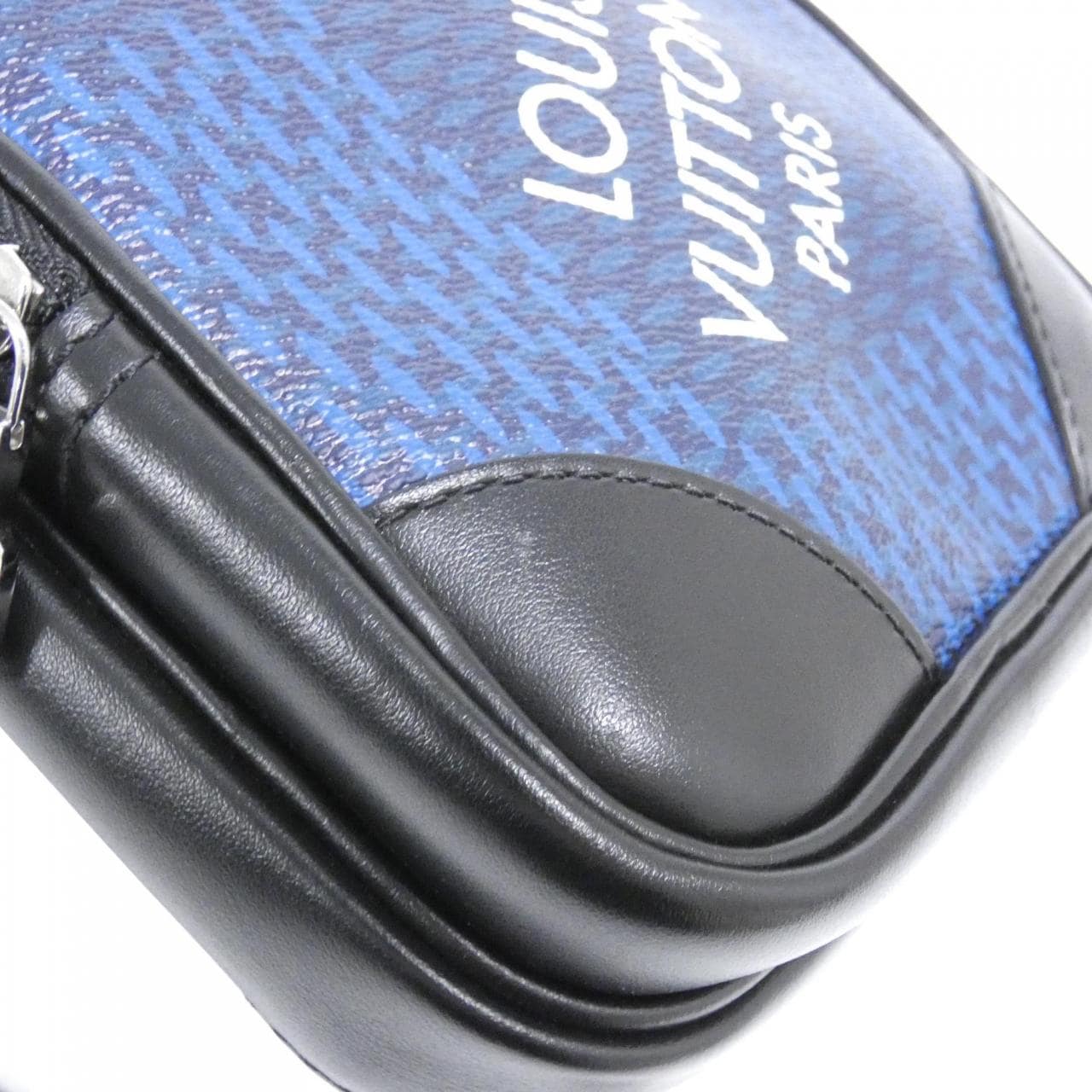 ルイヴィトン ダミエ グラフィット 3D アマゾン スリングバッグ N50011 ショルダーバッグ