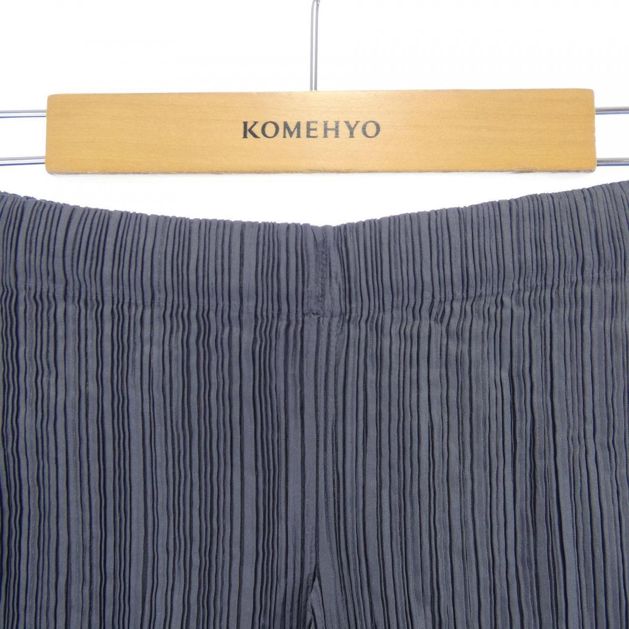 イッセイミヤケ ISSEY MIYAKE IM41-FG924 スカート