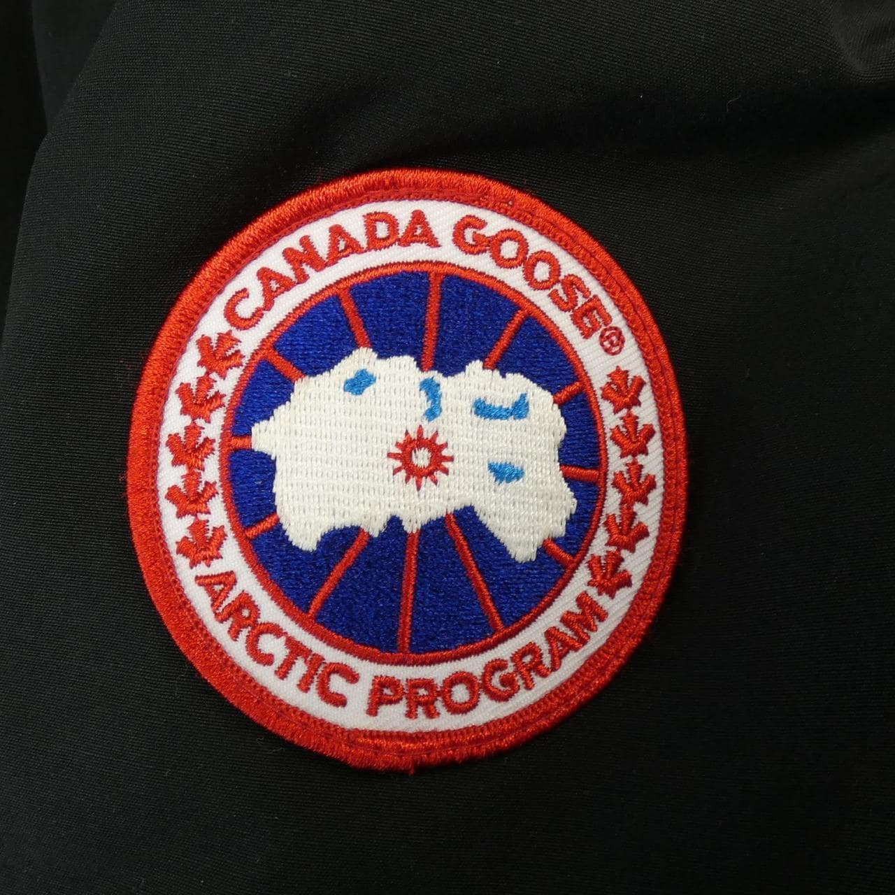 カナダグース CANADA GOOSE ダウンジャケット