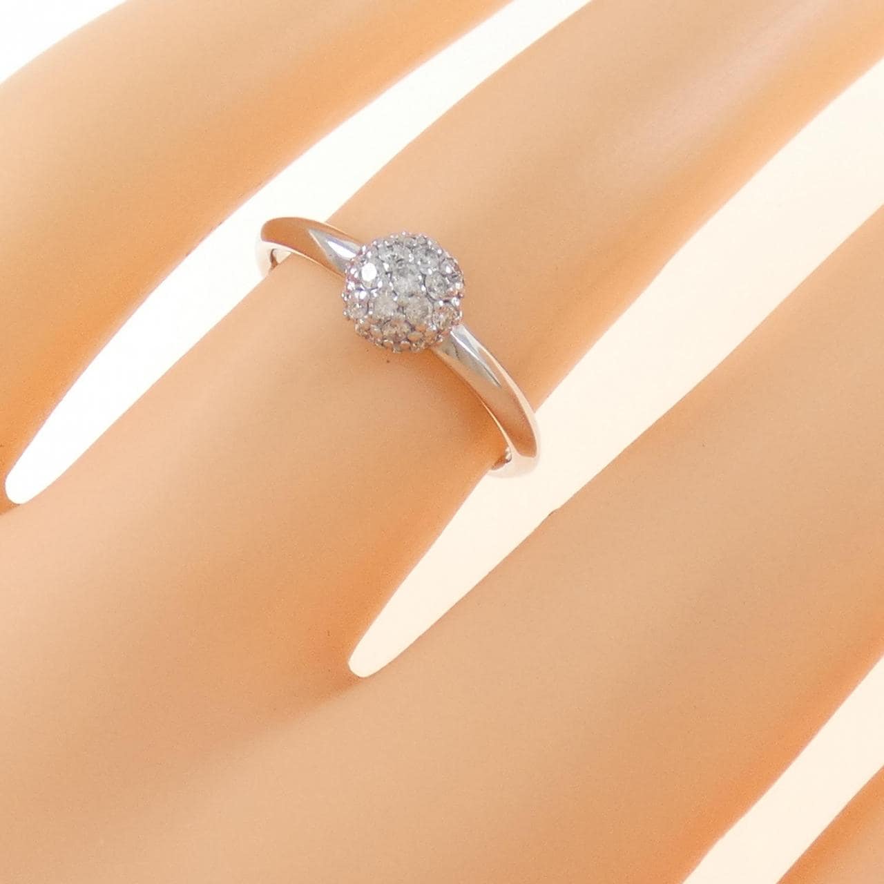 K18WG パヴェ ダイヤモンド リング 0.19CT