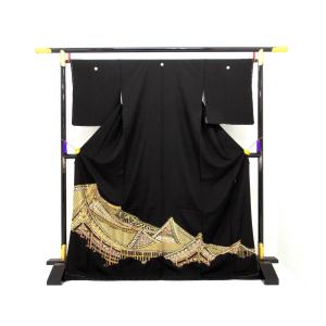 【未使用品】留袖　刺繍加工　割鬼桐
