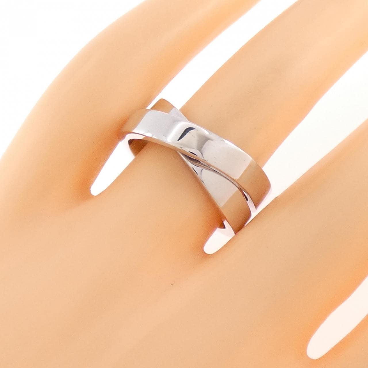 カルティエ パリ リング