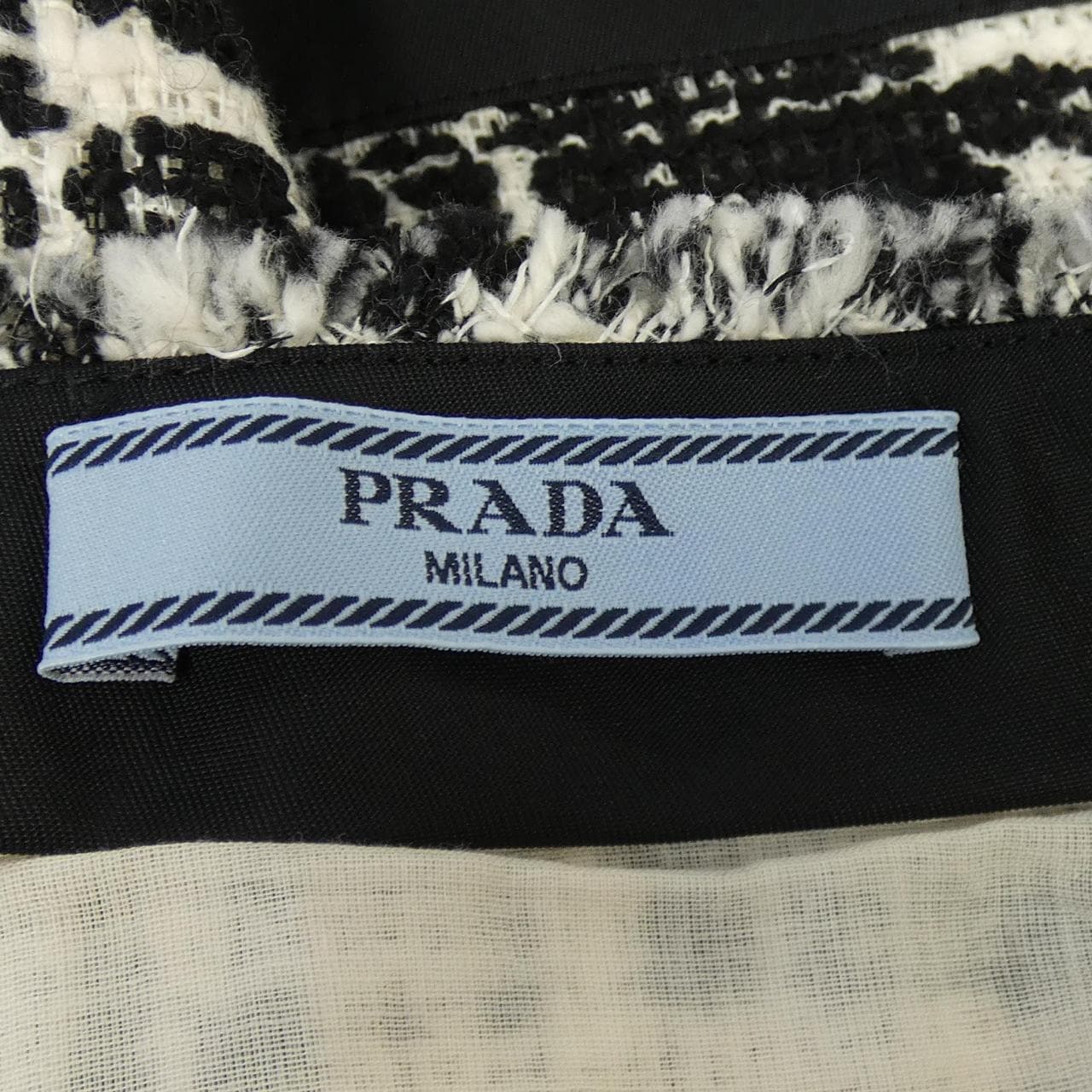 プラダ PRADA トライアングルロゴ P164T S221 10FV スカート
