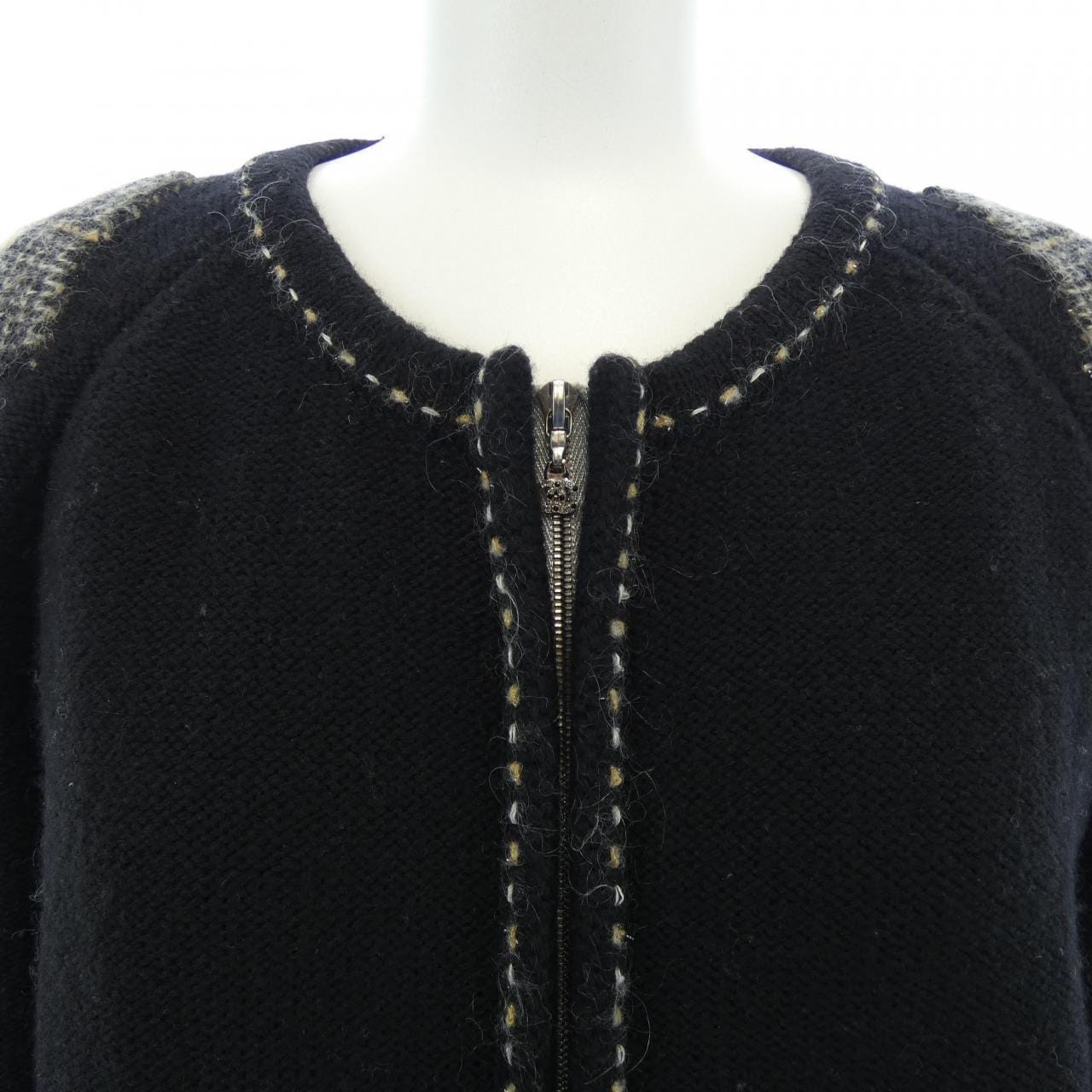 【ヴィンテージ】シャネル CHANEL P19799V01154 02A カーディガン