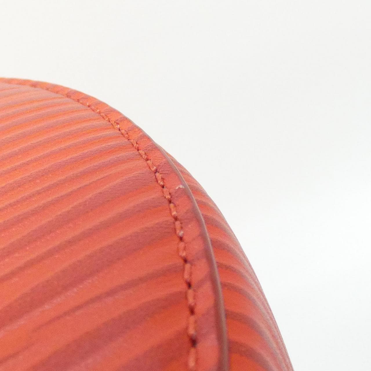 ルイヴィトン エピ XL ソフト ポロション M23719 ショルダーバッグ