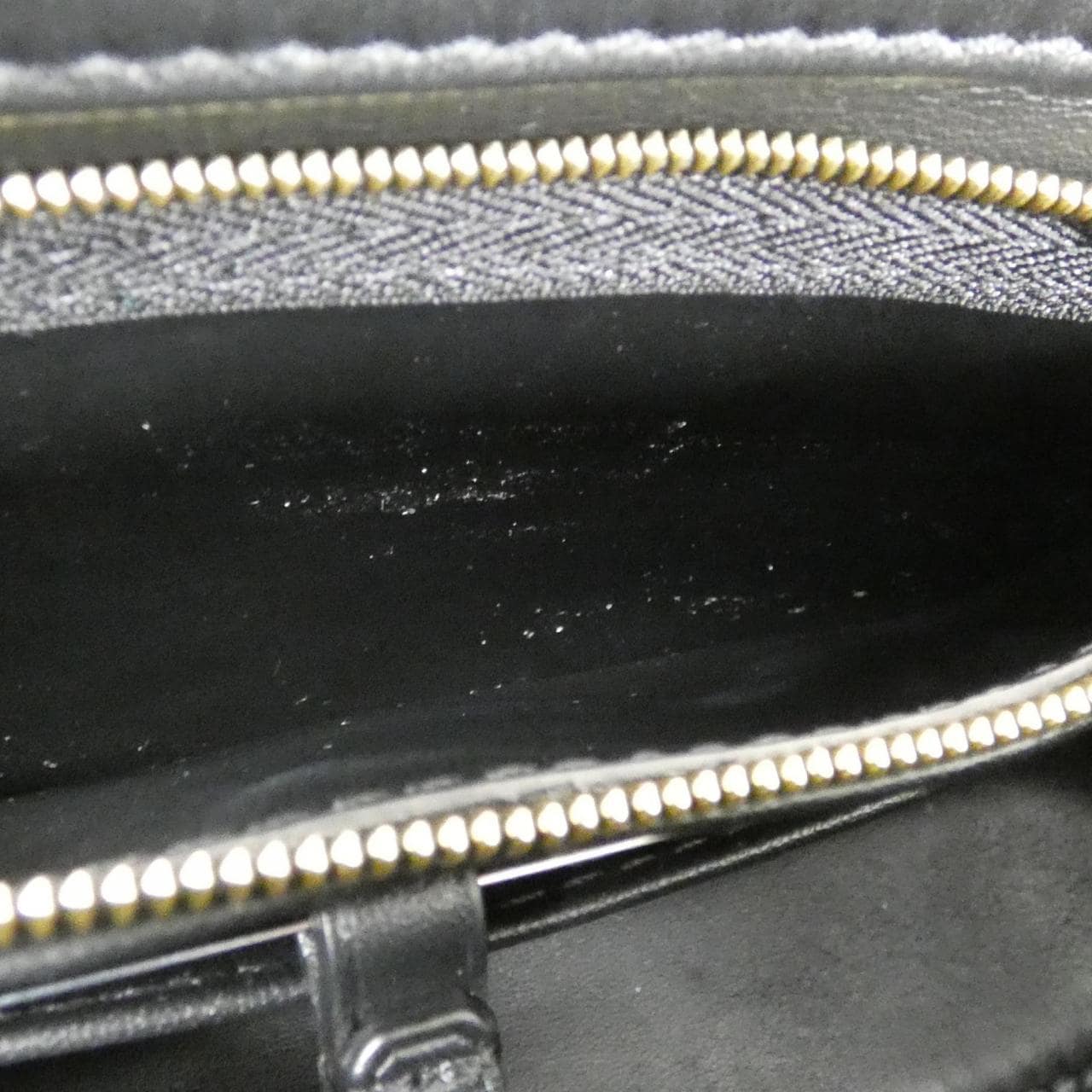 LOUIS VUITTON GO-14 MM M22891 斜挎包