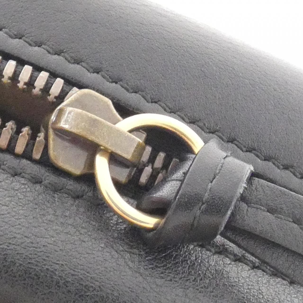 グッチ GG MARMONT 447632 DTD1T ショルダーバッグ