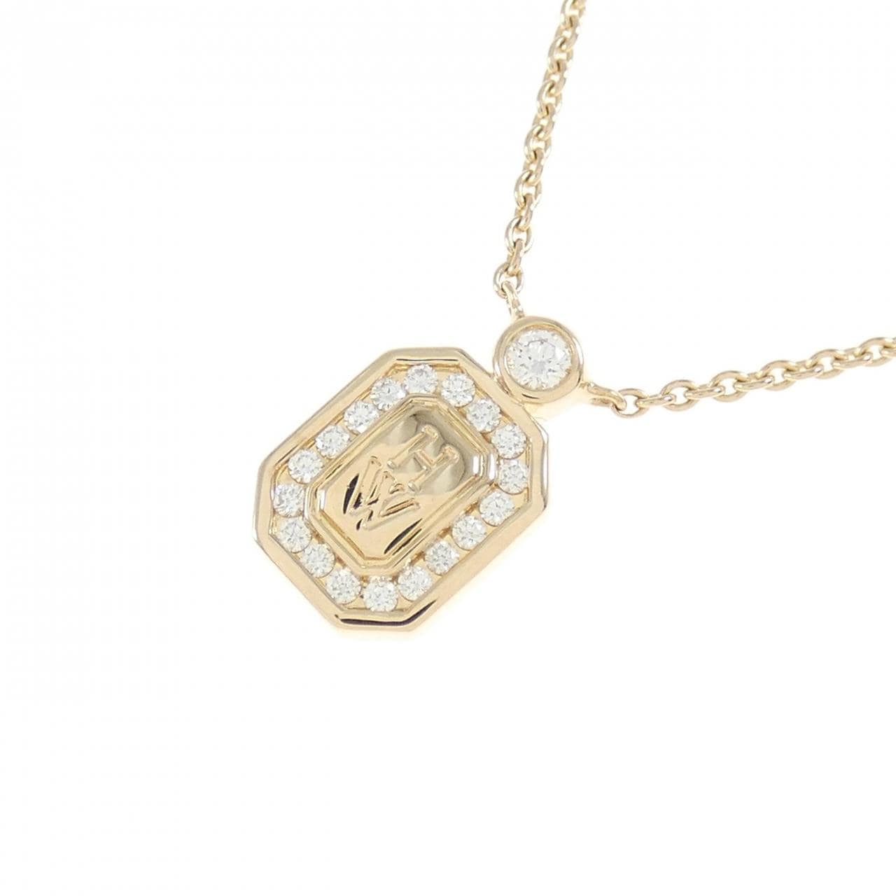 Necklaces and Pendants | Harry Winston