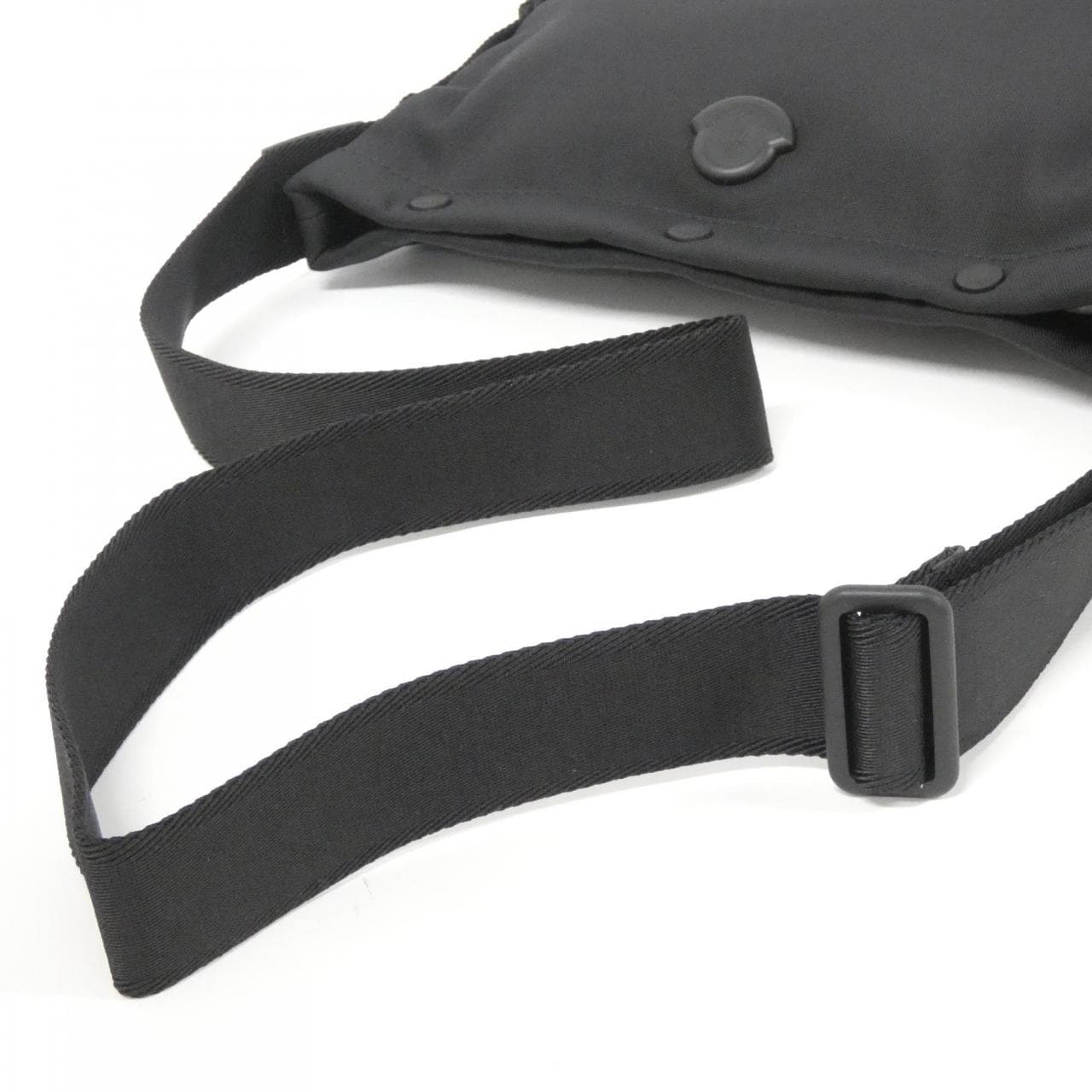 【新品】モンクレール NEW TECH CROSSBODY 5L00001 M7835 ショルダーバッグ