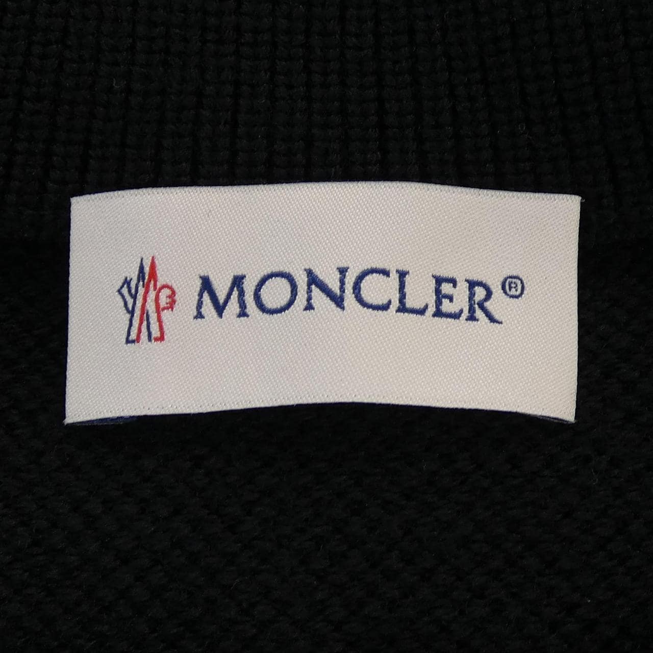 【新品】モンクレール MONCLER K20939B00036 ダウンジャケット