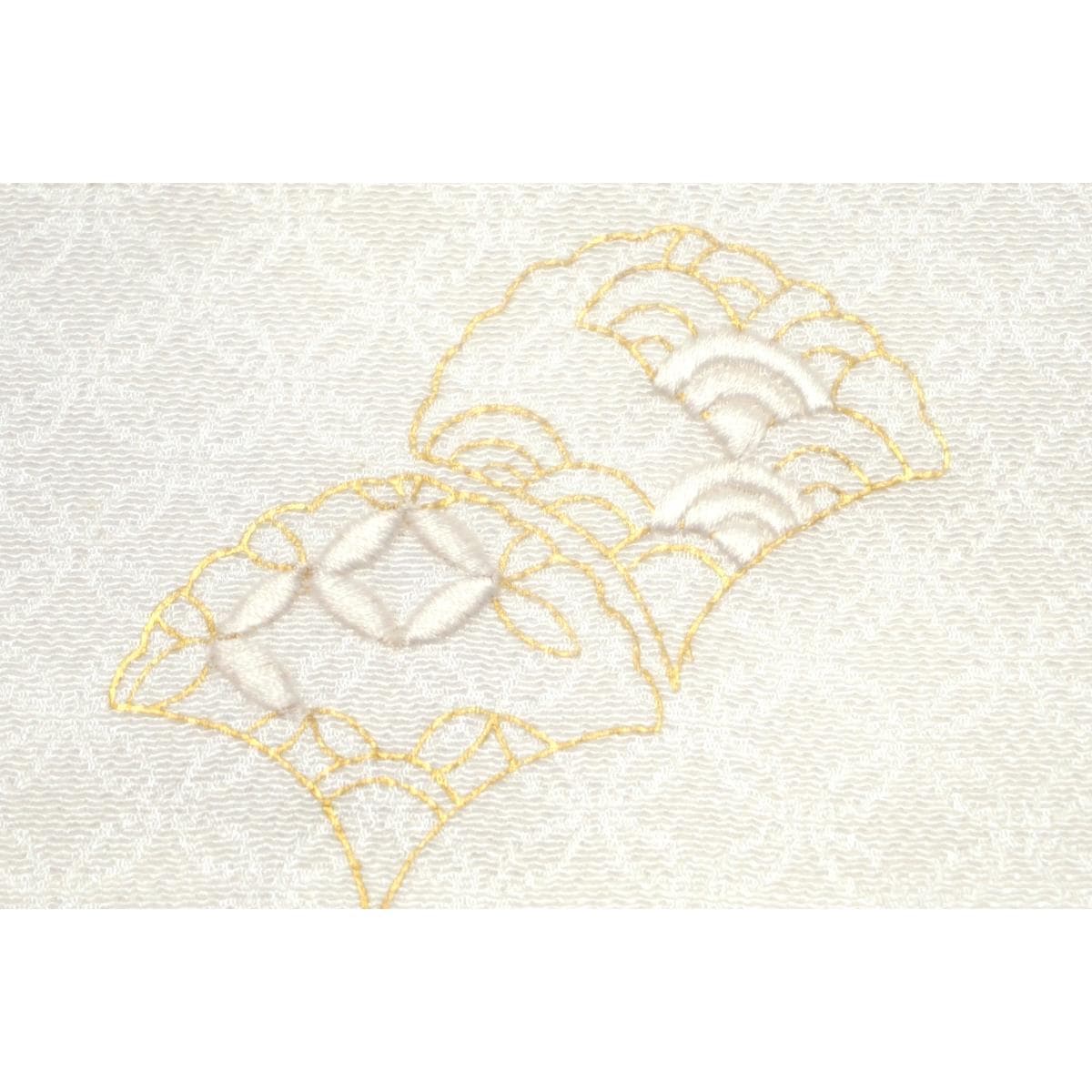 帯揚　ちりめん　刺繍入り