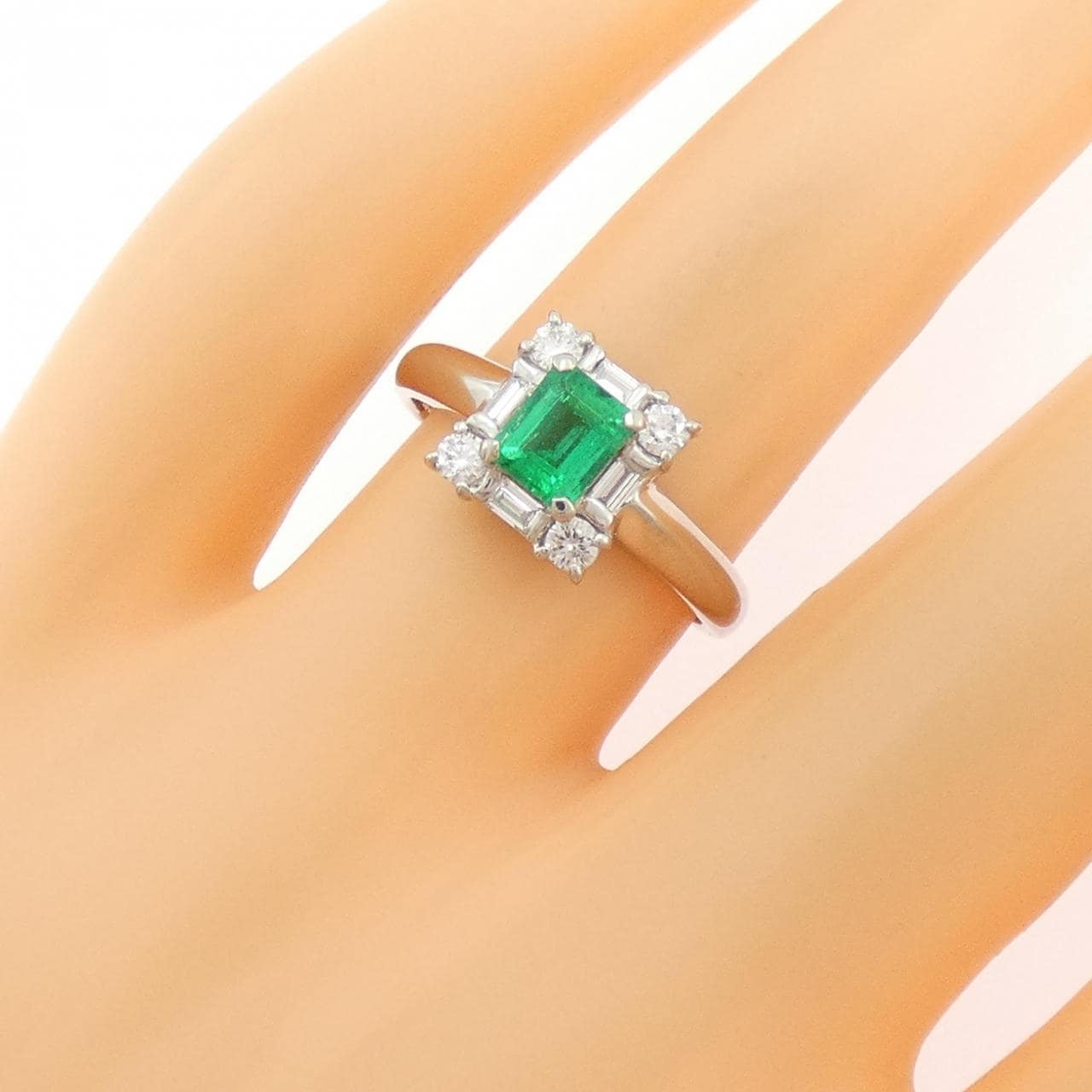 PT900 エメラルド リング 0.43CT