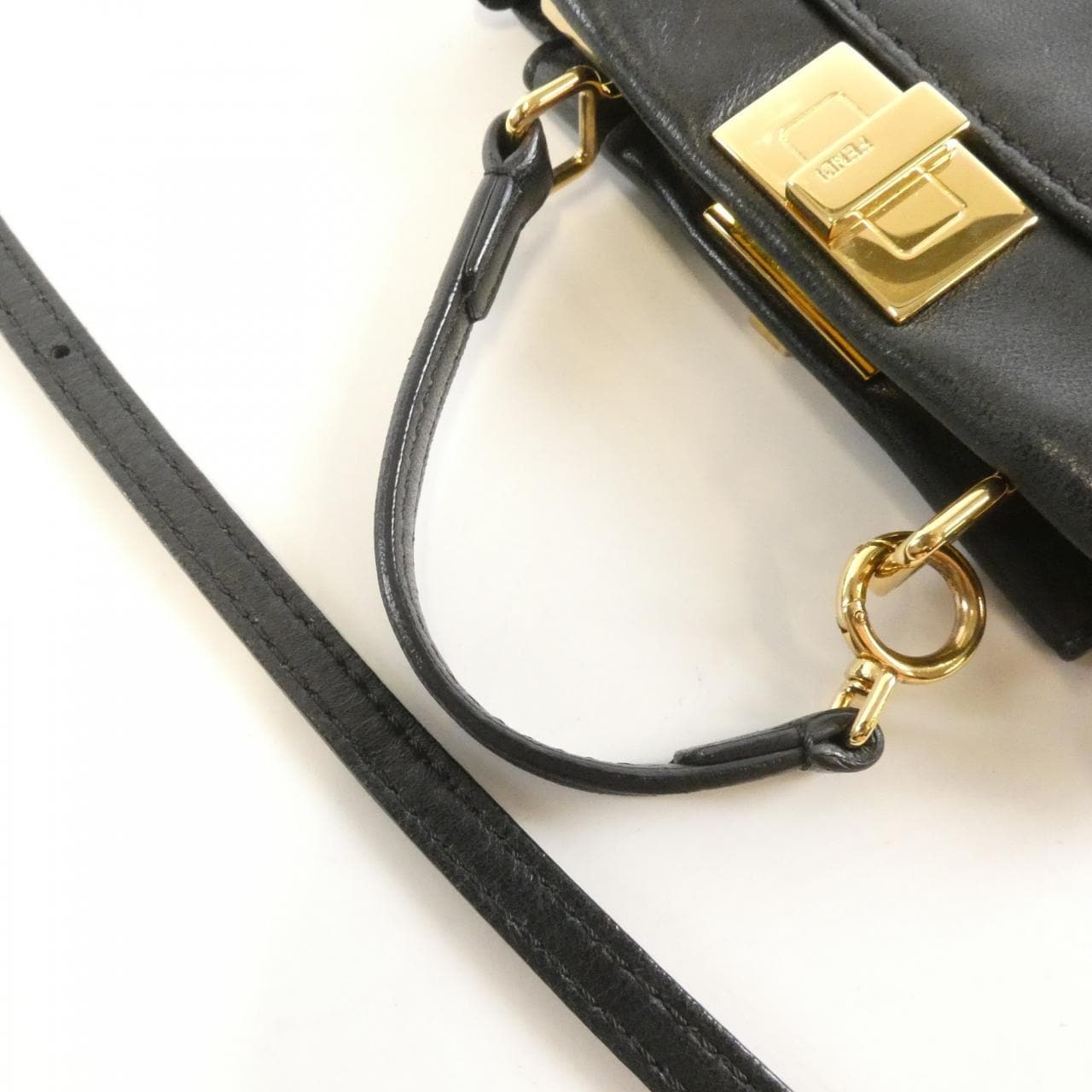 フェンディ マイクロ ピーカブー 8M0355 K47 バッグ