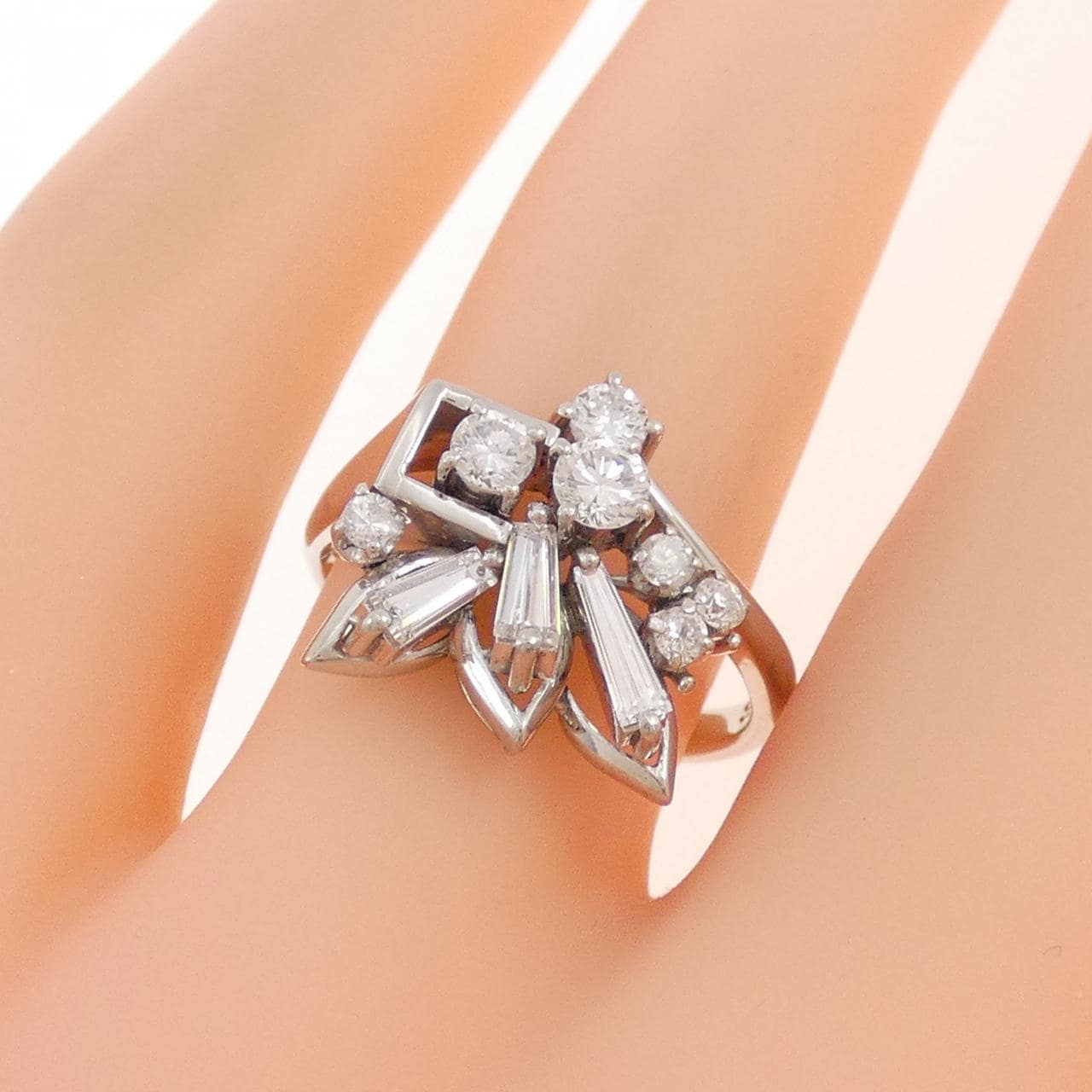 PT900 ダイヤモンド リング 0.66CT