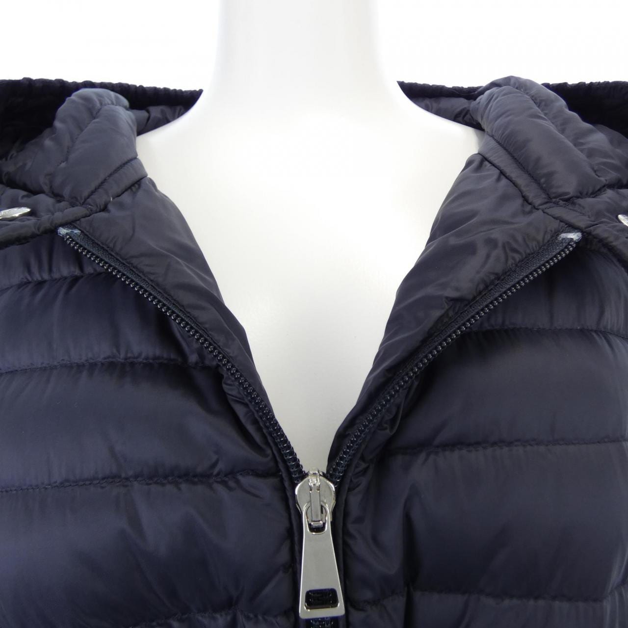 モンクレール MONCLER BARBEL ダウンコート